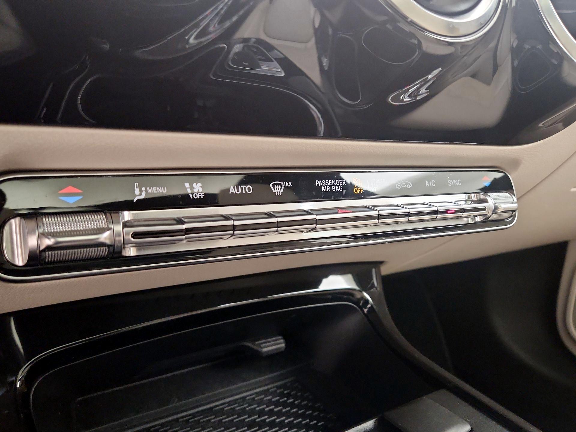 Thumbnail: 2020 Mercedes-Benz CLA - 17