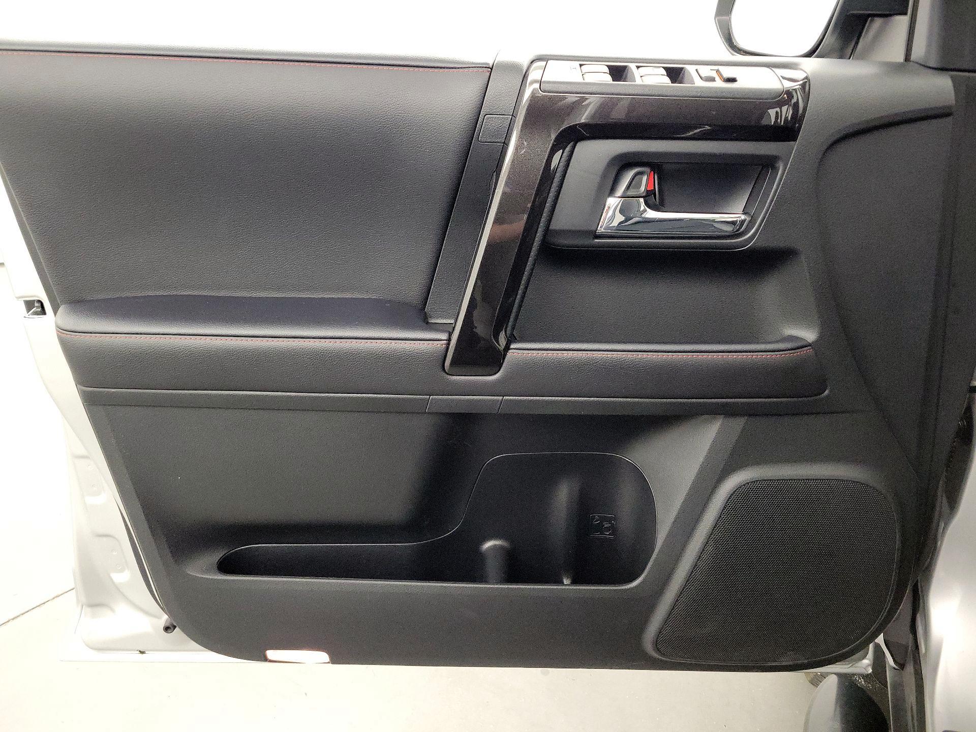 Thumbnail: 2023 Toyota 4Runner - 12