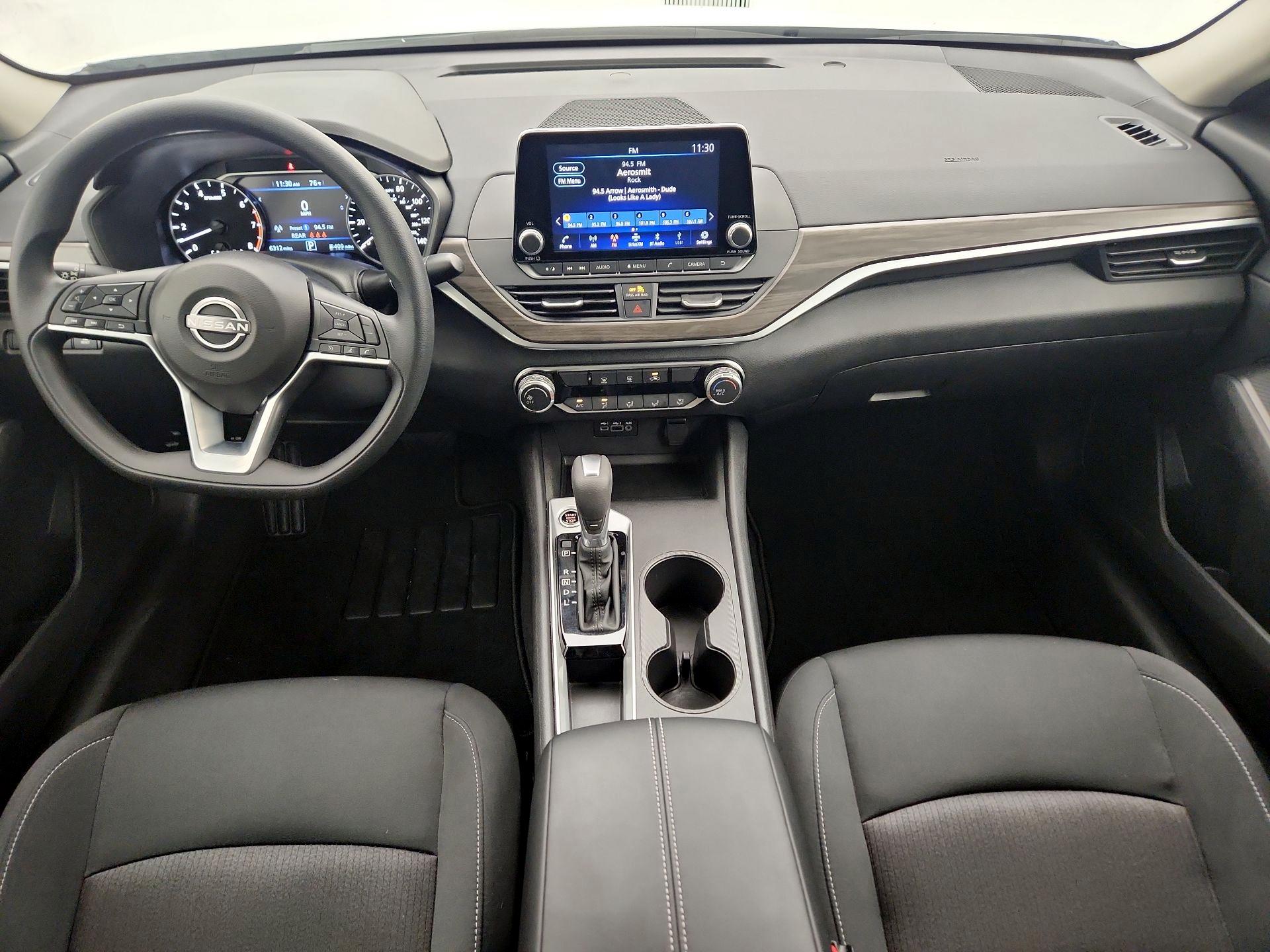 Thumbnail: 2025 Nissan Altima - 9