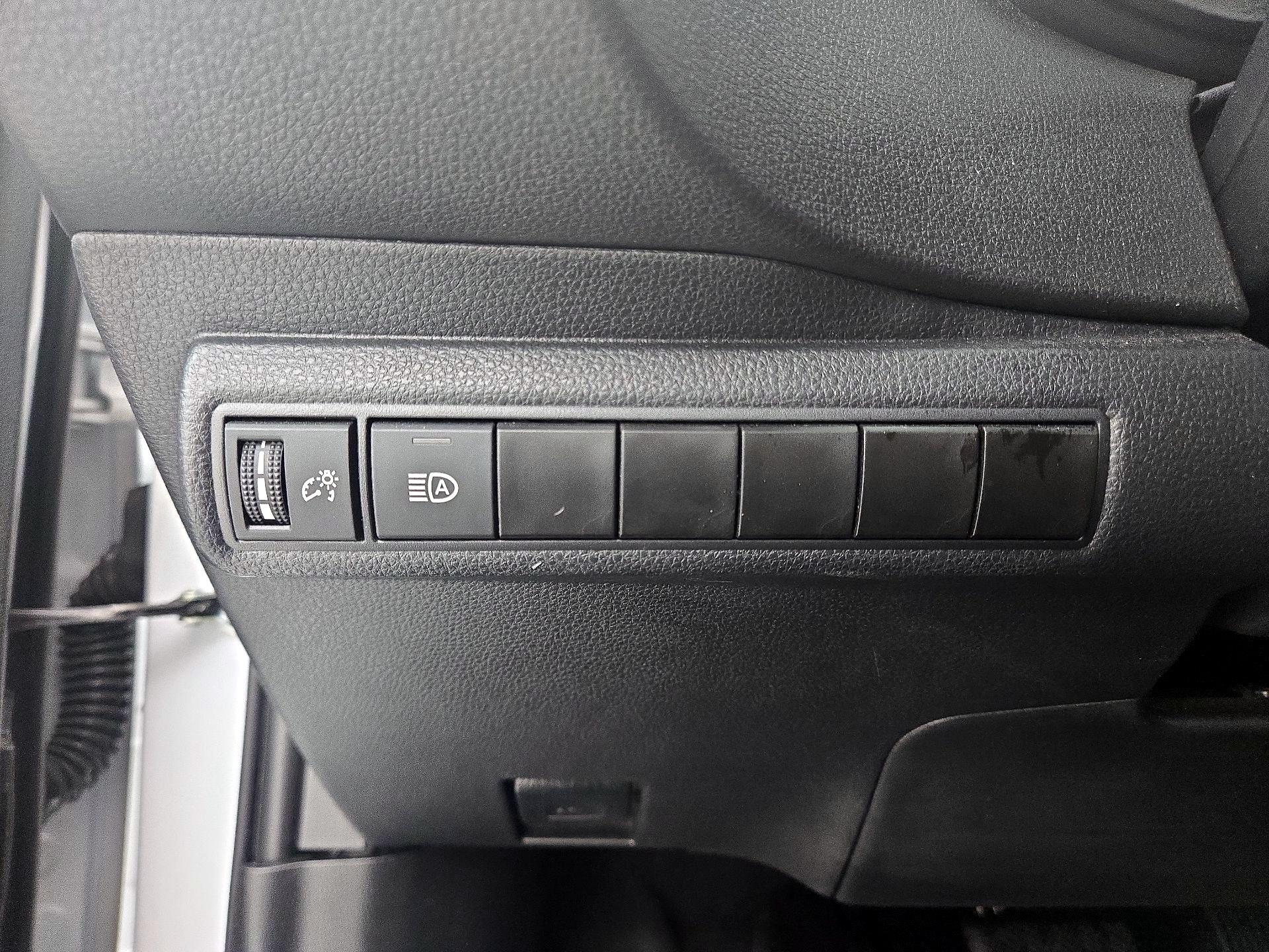 Thumbnail: 2024 Toyota Corolla - 13