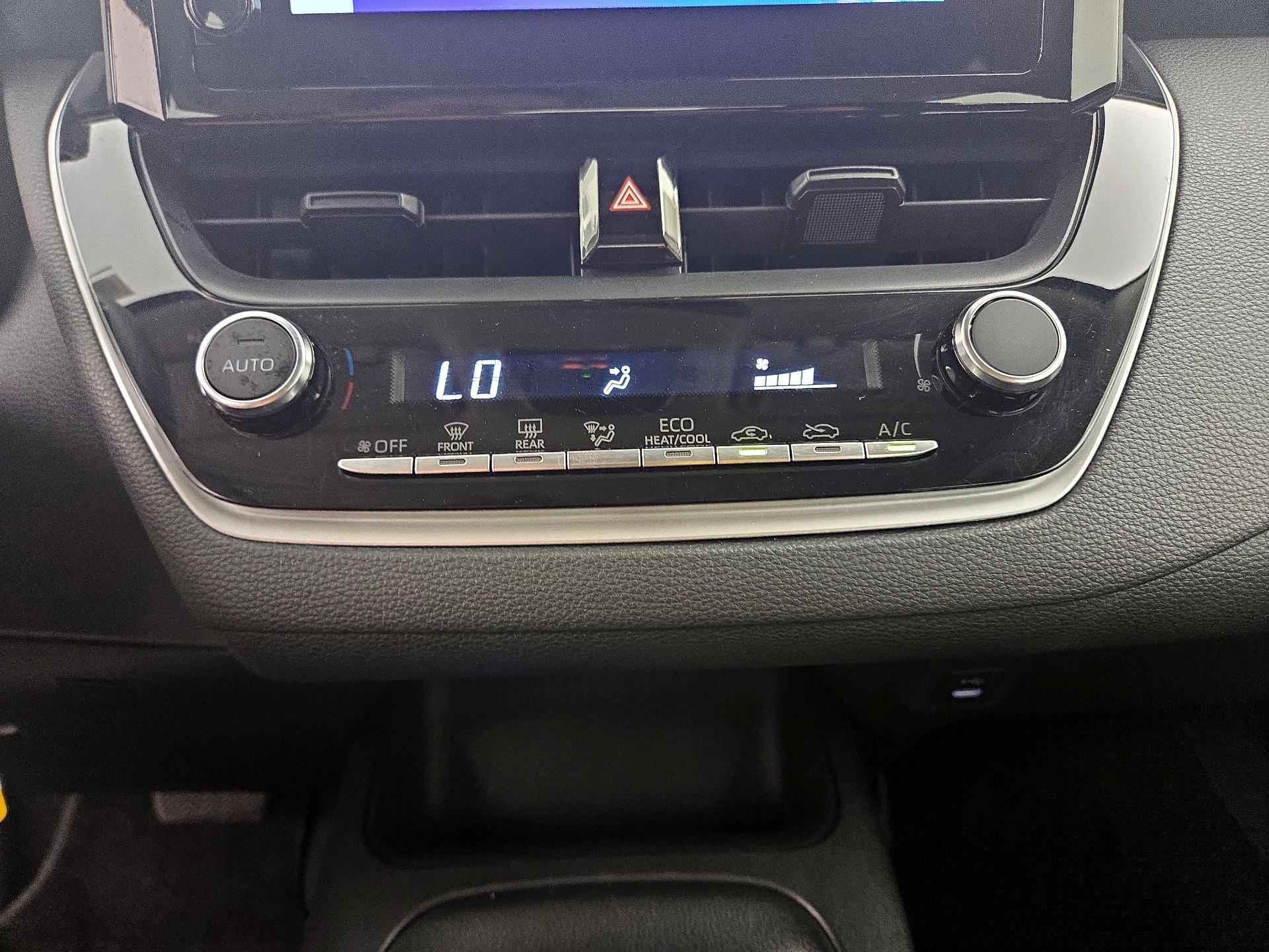 Thumbnail: 2024 Toyota Corolla - 16