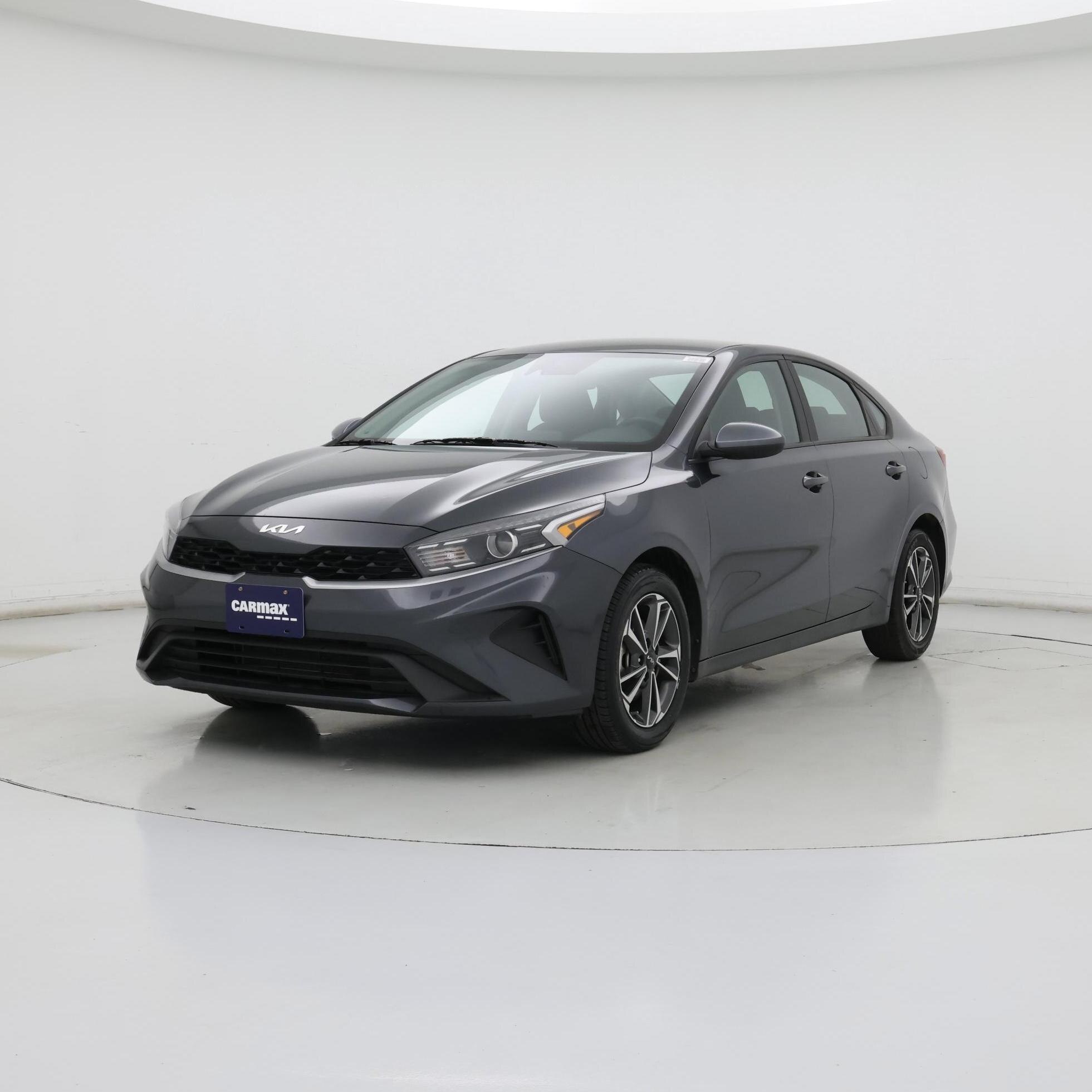 Thumbnail: 2024 Kia Forte - 4