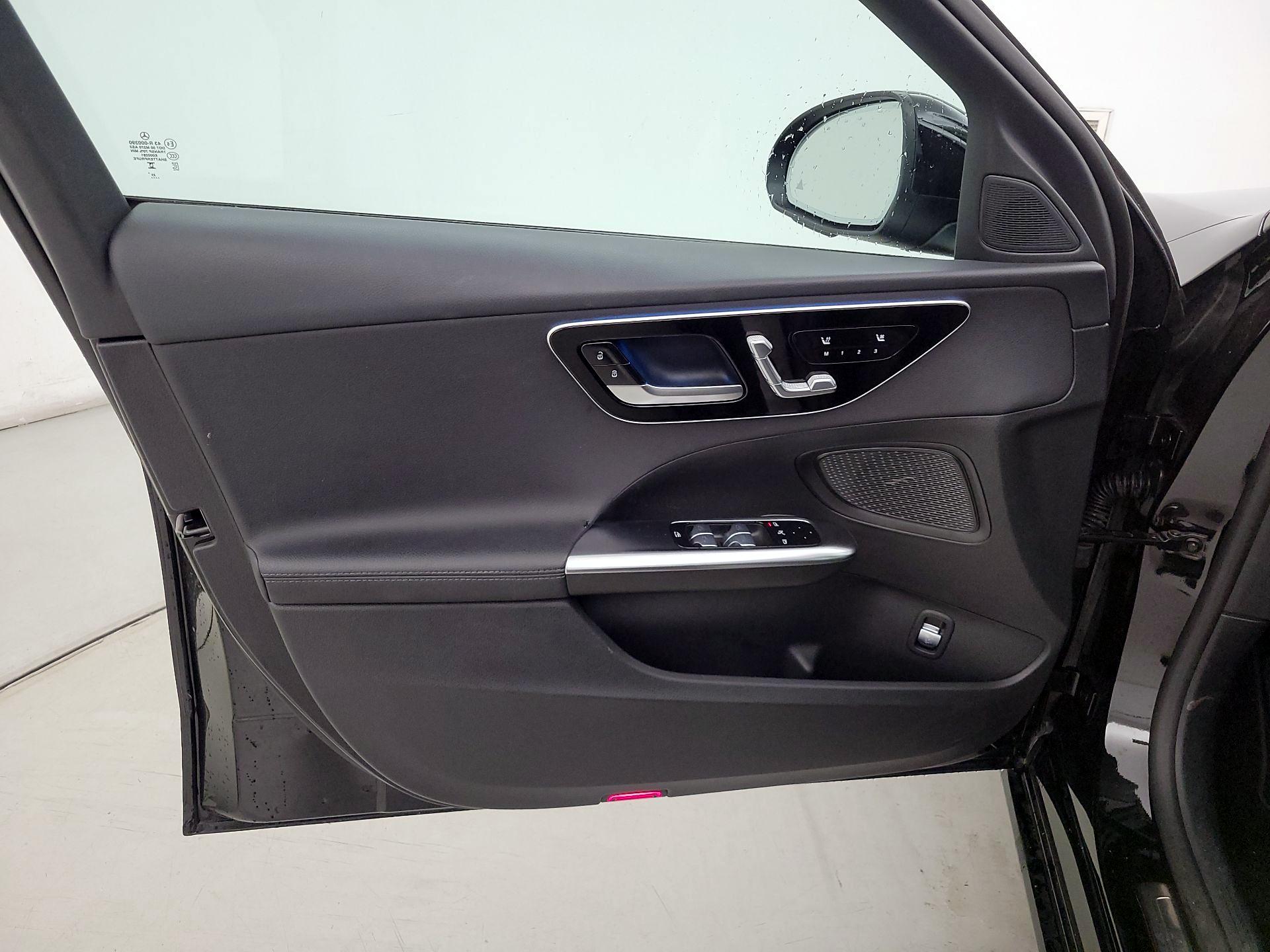 Thumbnail: 2024 Mercedes-Benz C-Class - 12