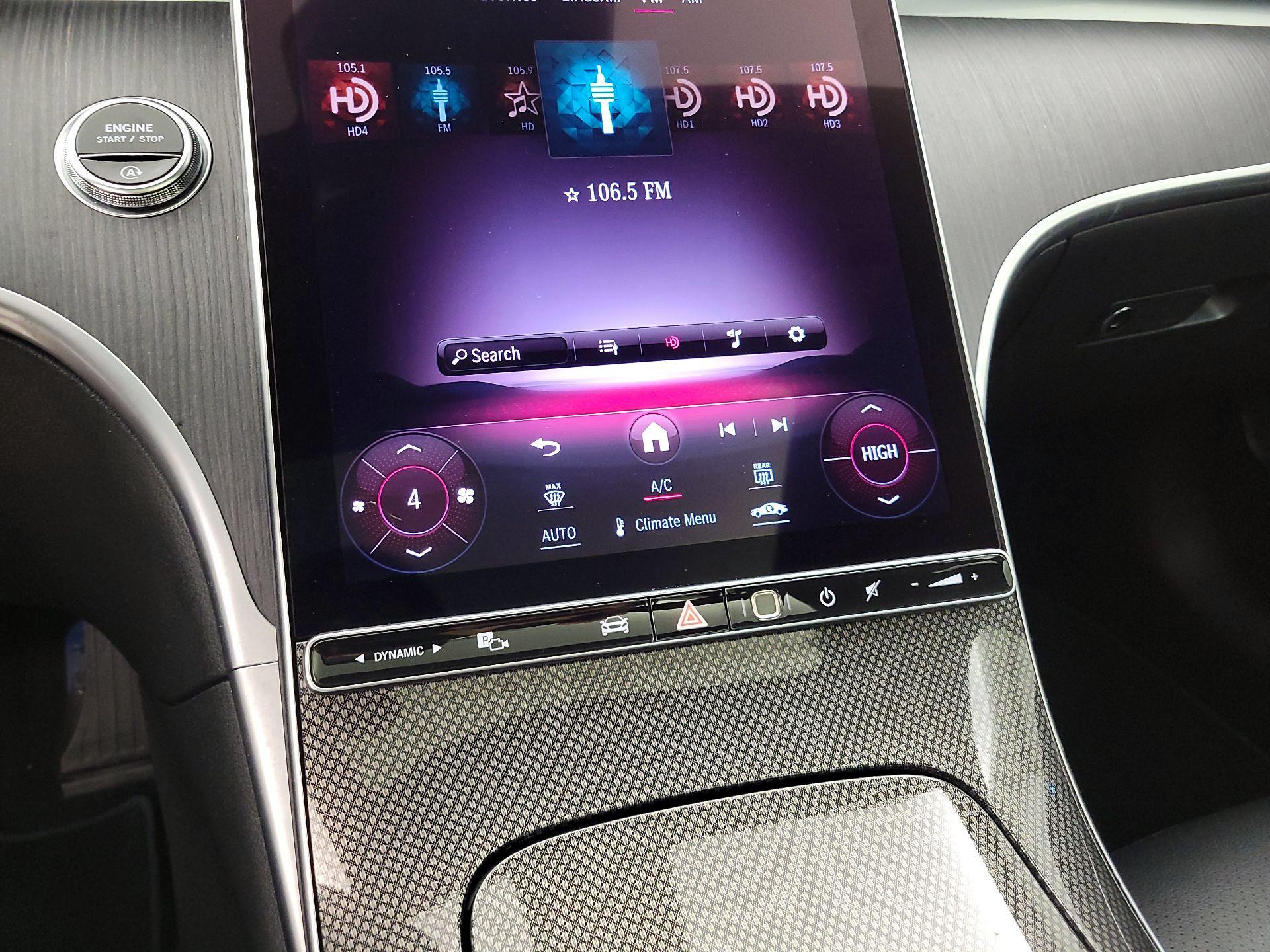 Thumbnail: 2024 Mercedes-Benz C-Class - 16