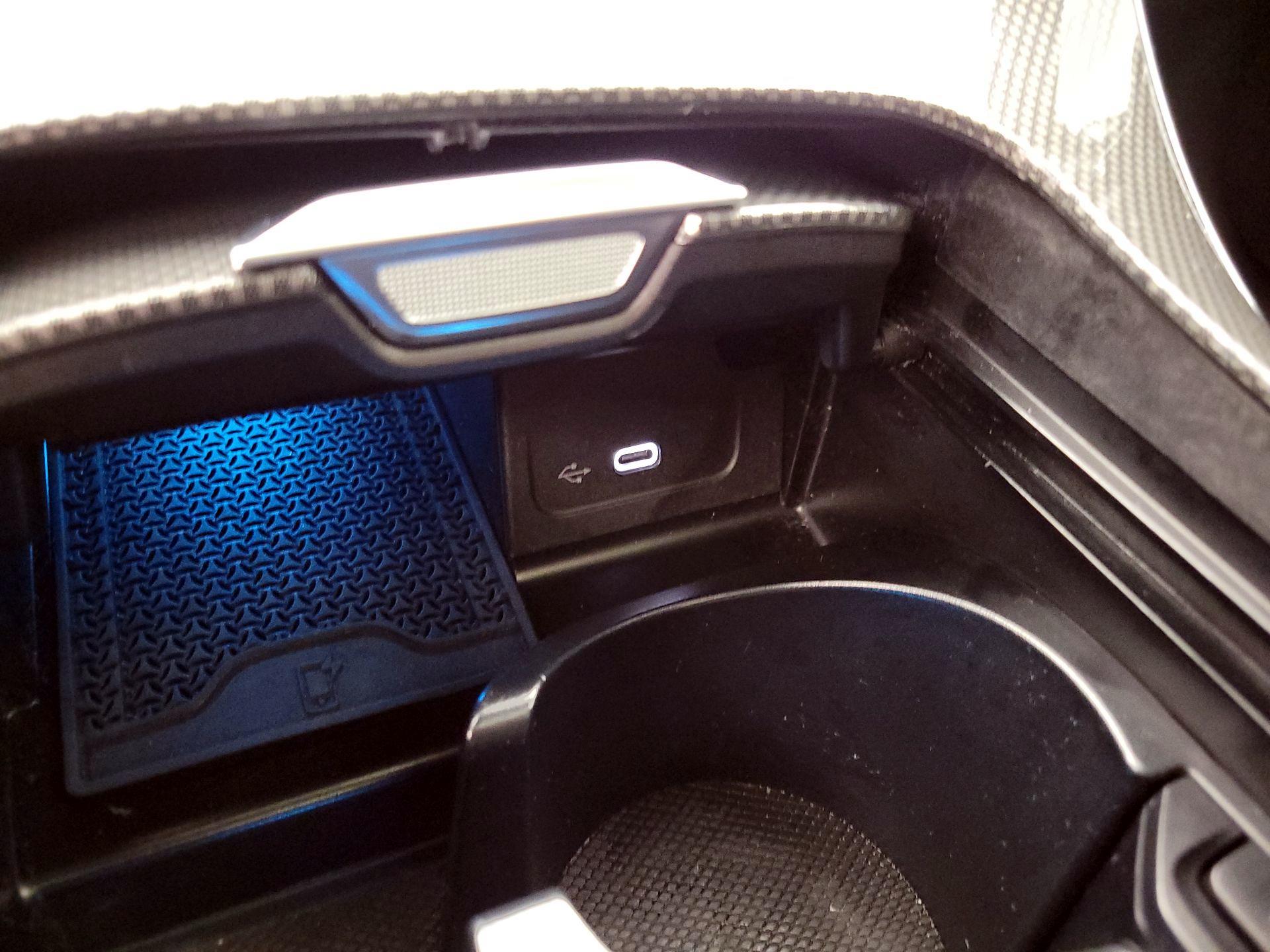 Thumbnail: 2024 Mercedes-Benz C-Class - 18