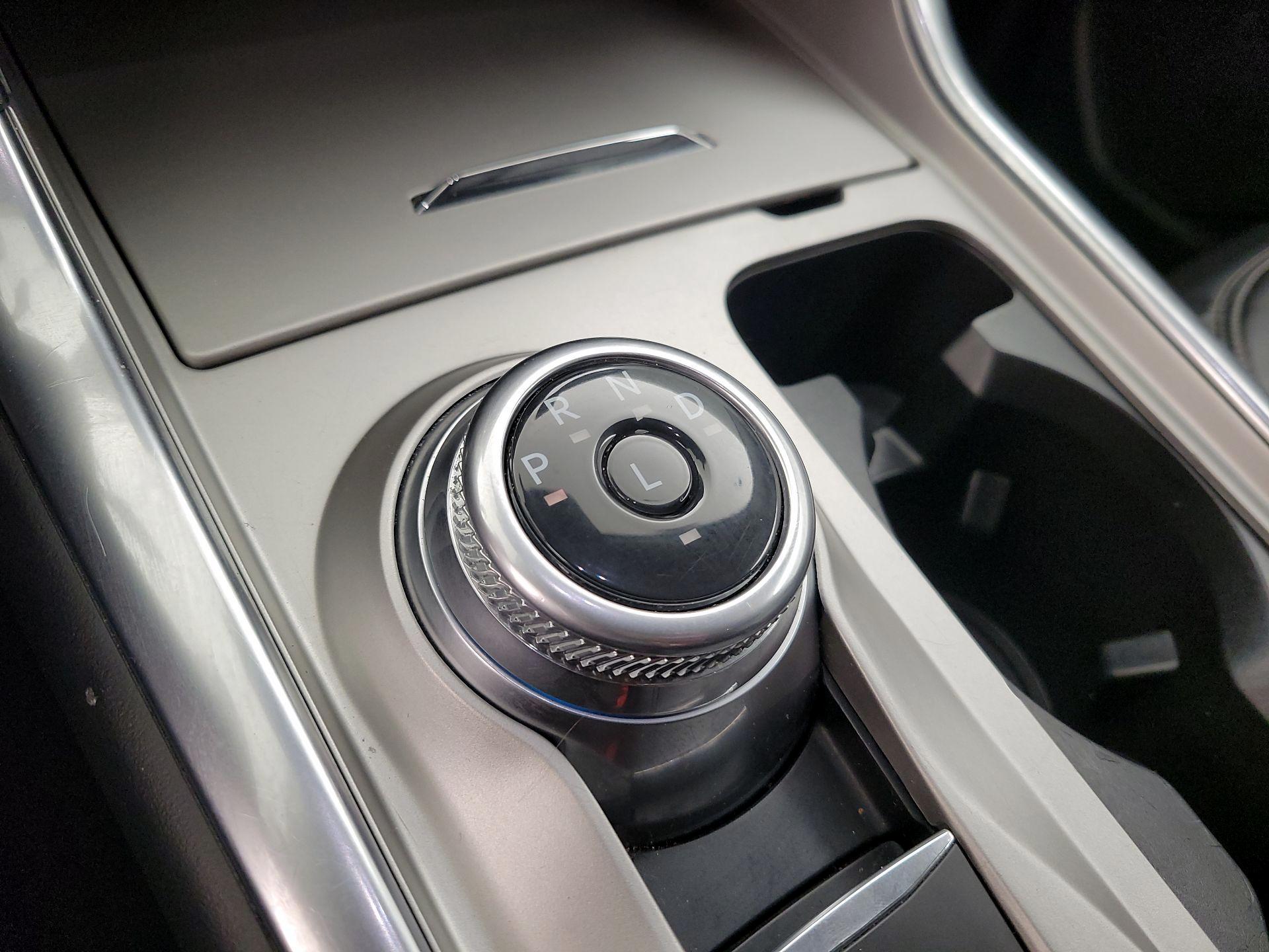 Thumbnail: 2024 Ford Explorer - 17