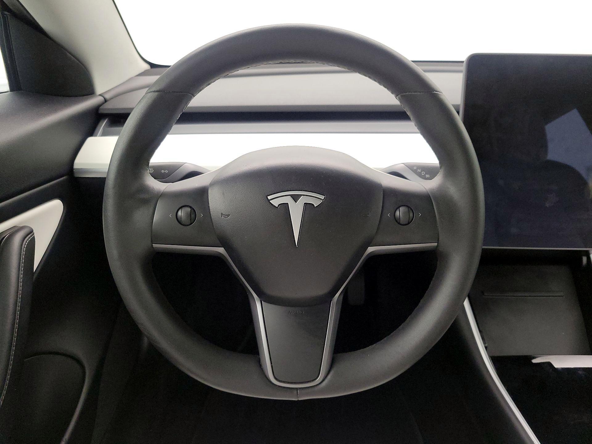 Thumbnail: 2020 Tesla Model 3 - 10