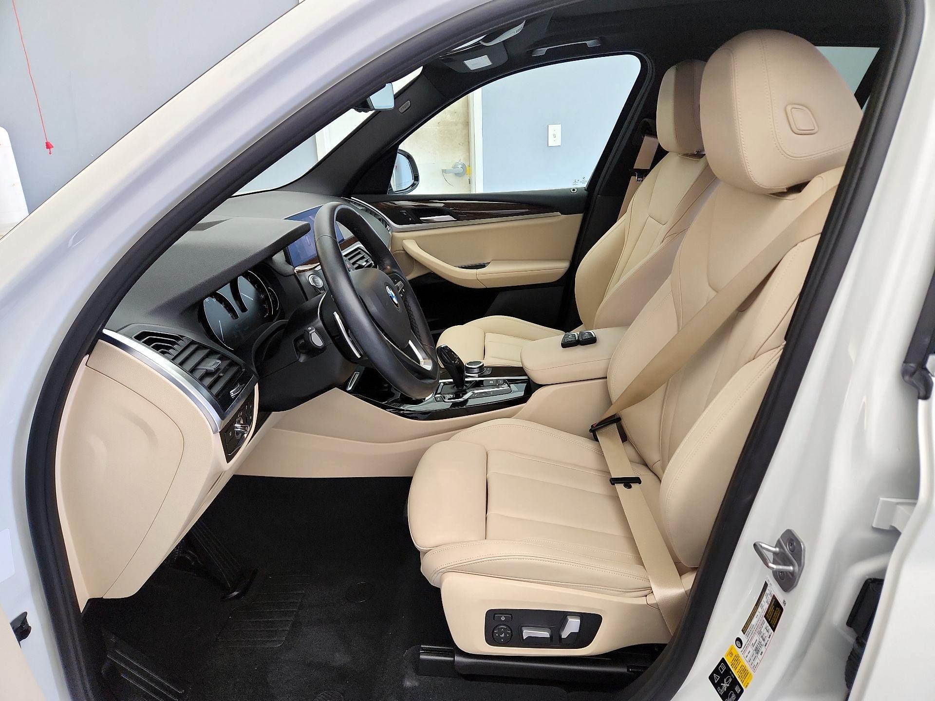 Thumbnail: 2021 BMW X3 - 11