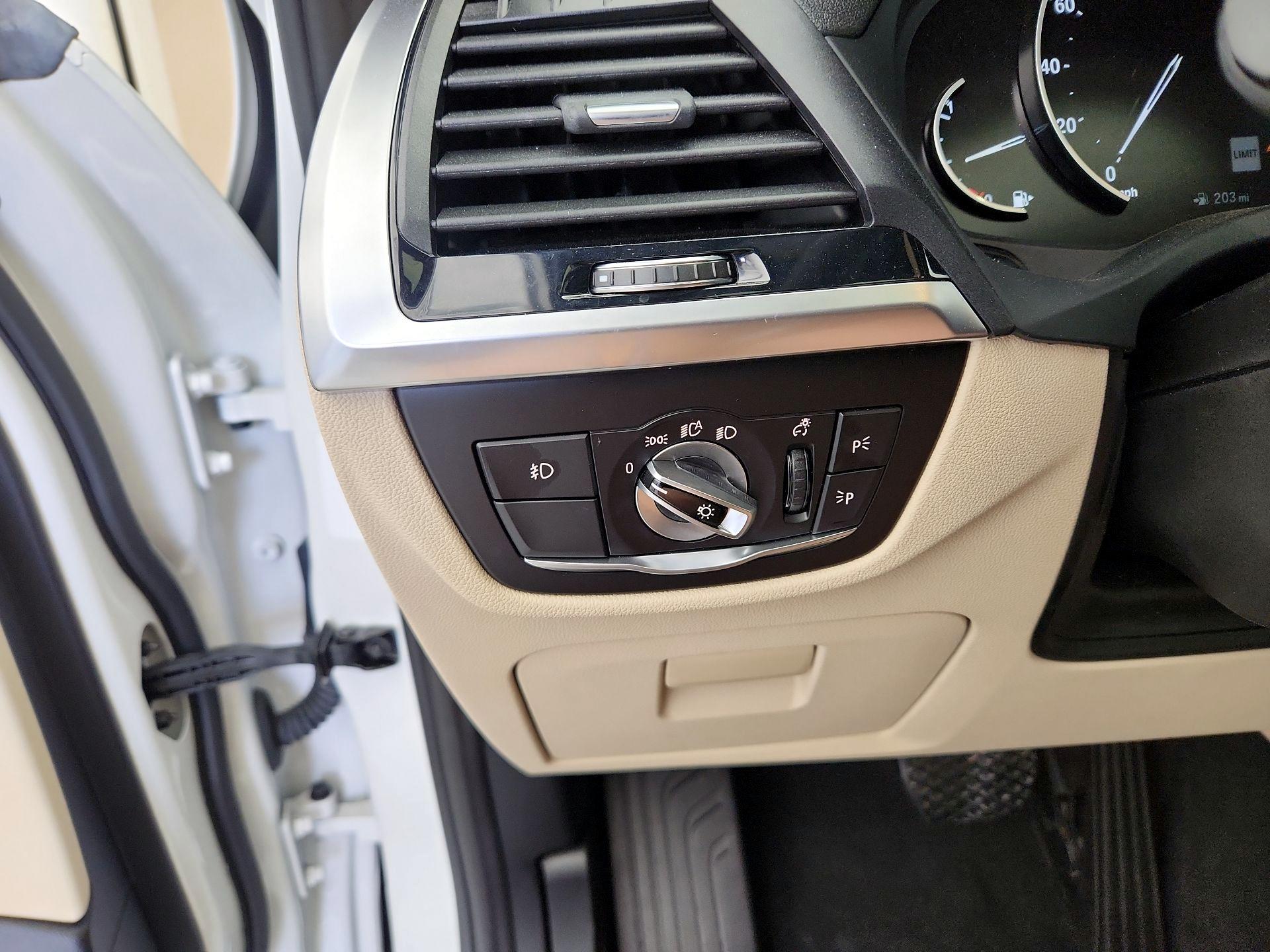 Thumbnail: 2021 BMW X3 - 13