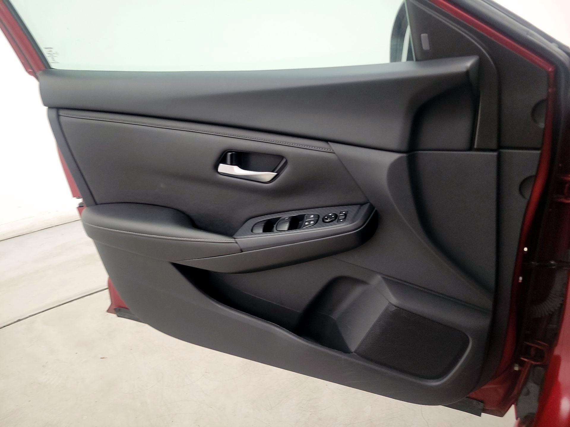 Thumbnail: 2024 Nissan Sentra - 12