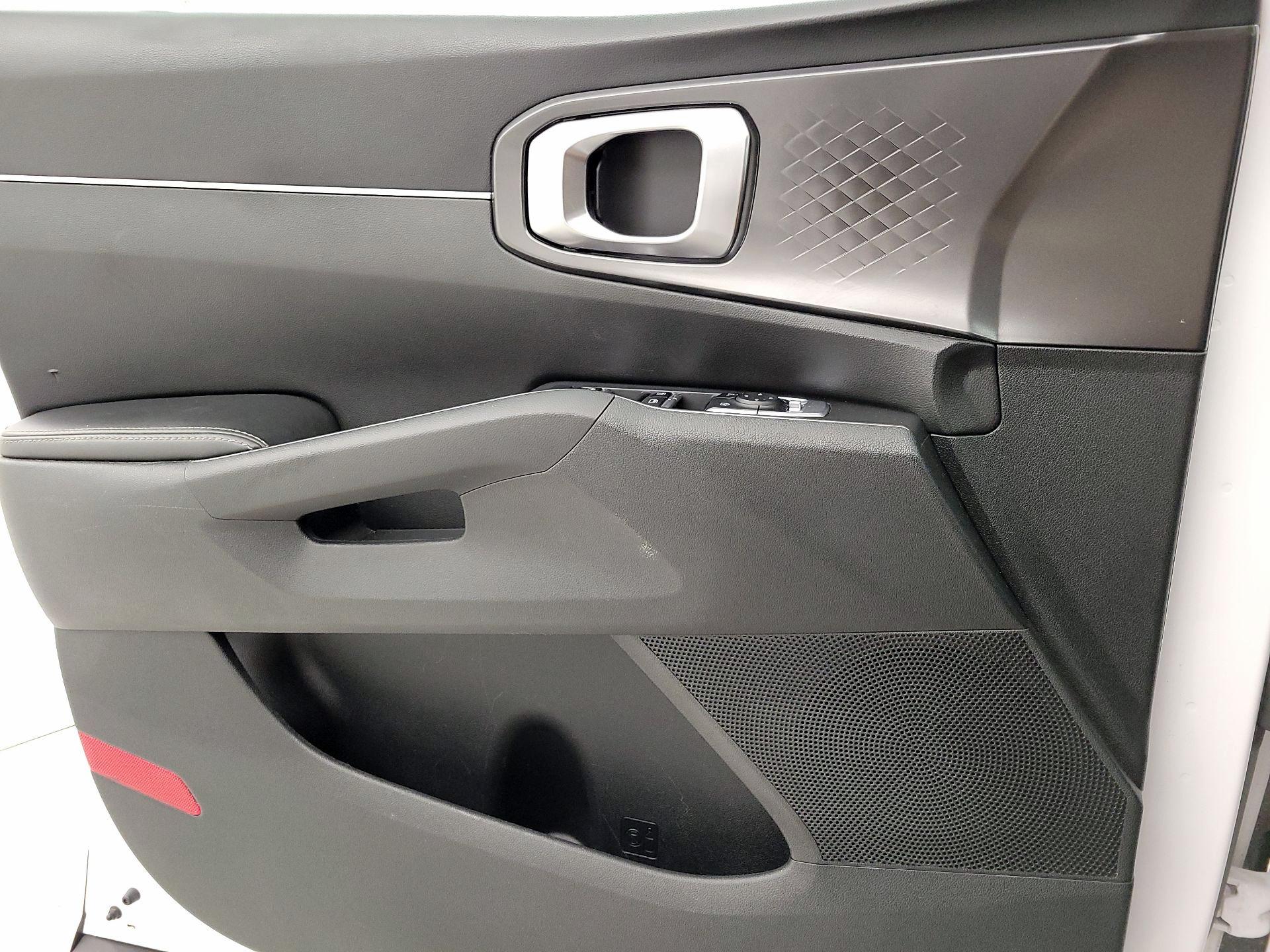 Thumbnail: 2024 Kia Sorento - 12