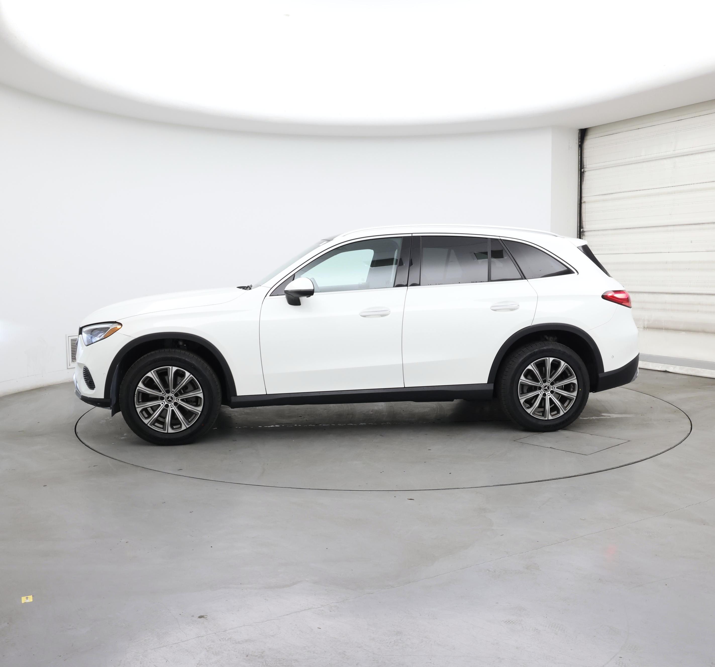 Thumbnail: 2024 Mercedes-Benz GLC - 3