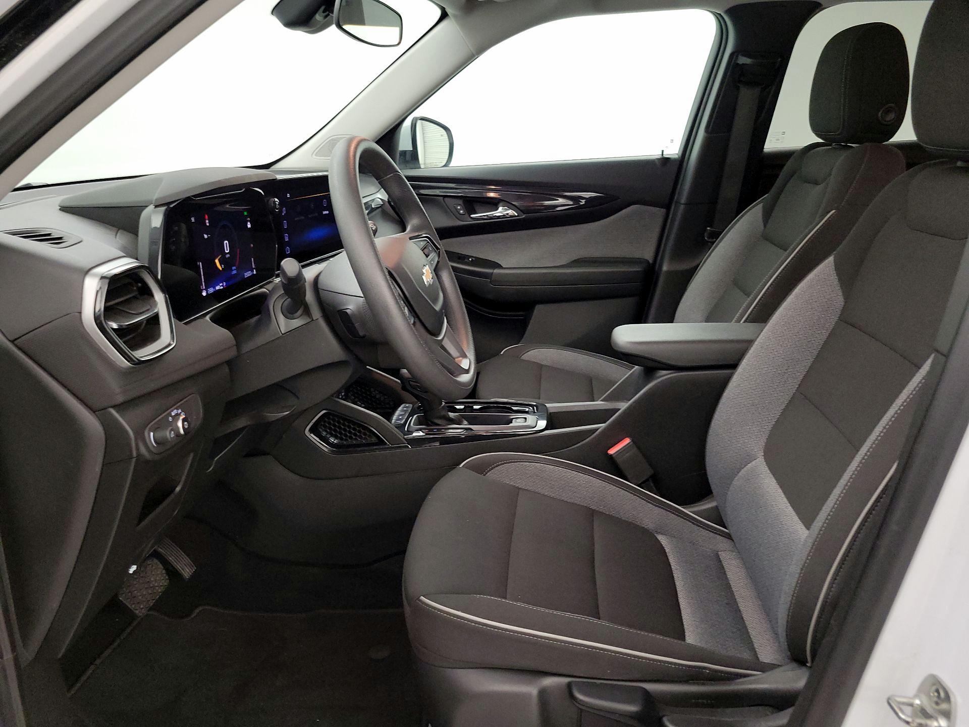 Thumbnail: 2024 Chevrolet TrailBlazer - 11