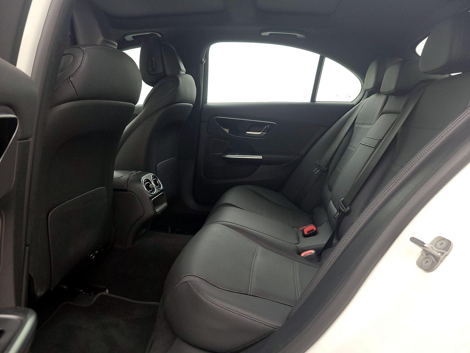 Thumbnail: 2024 Mercedes-Benz C-Class - 20