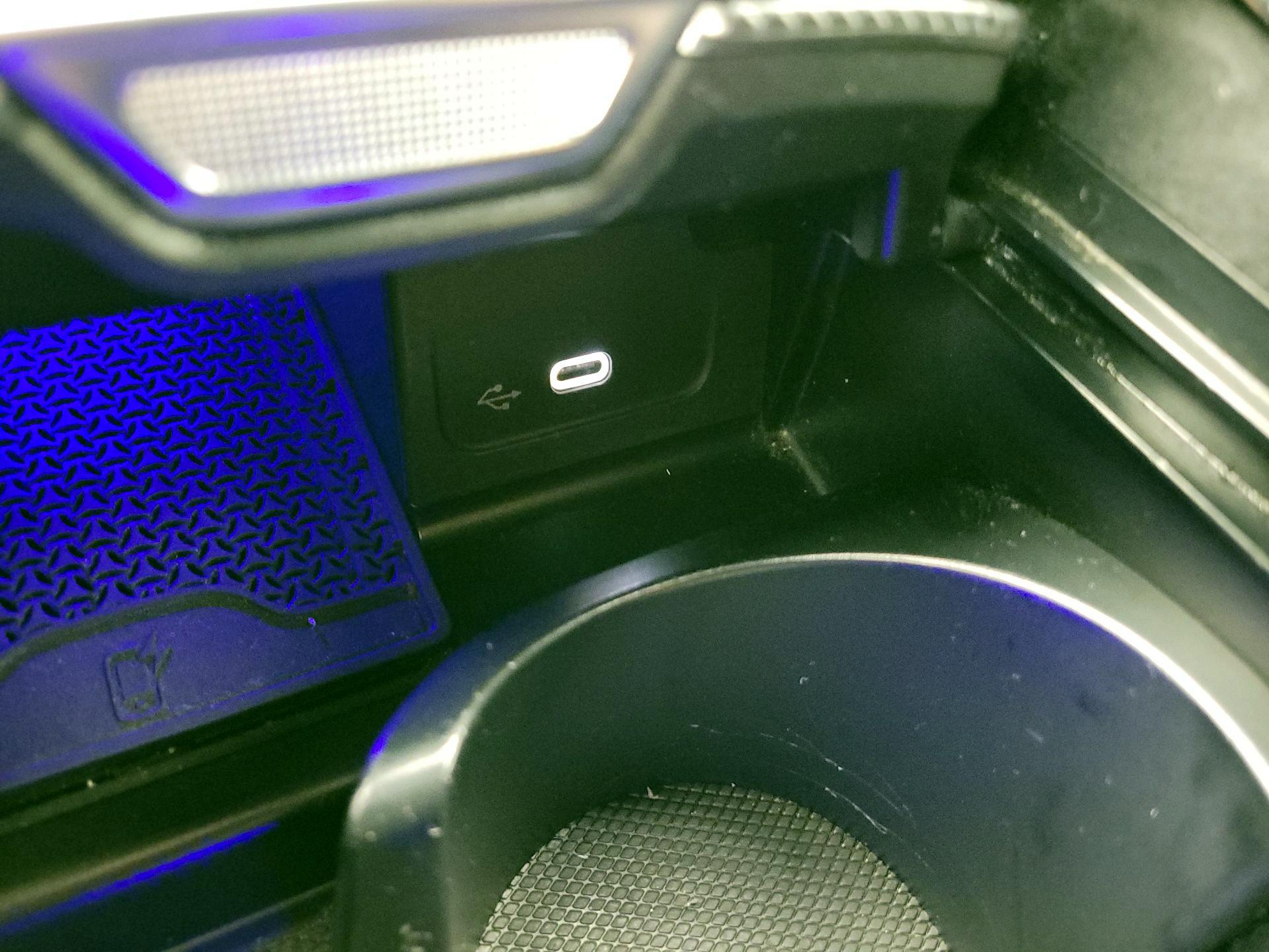 Thumbnail: 2024 Mercedes-Benz C-Class - 18