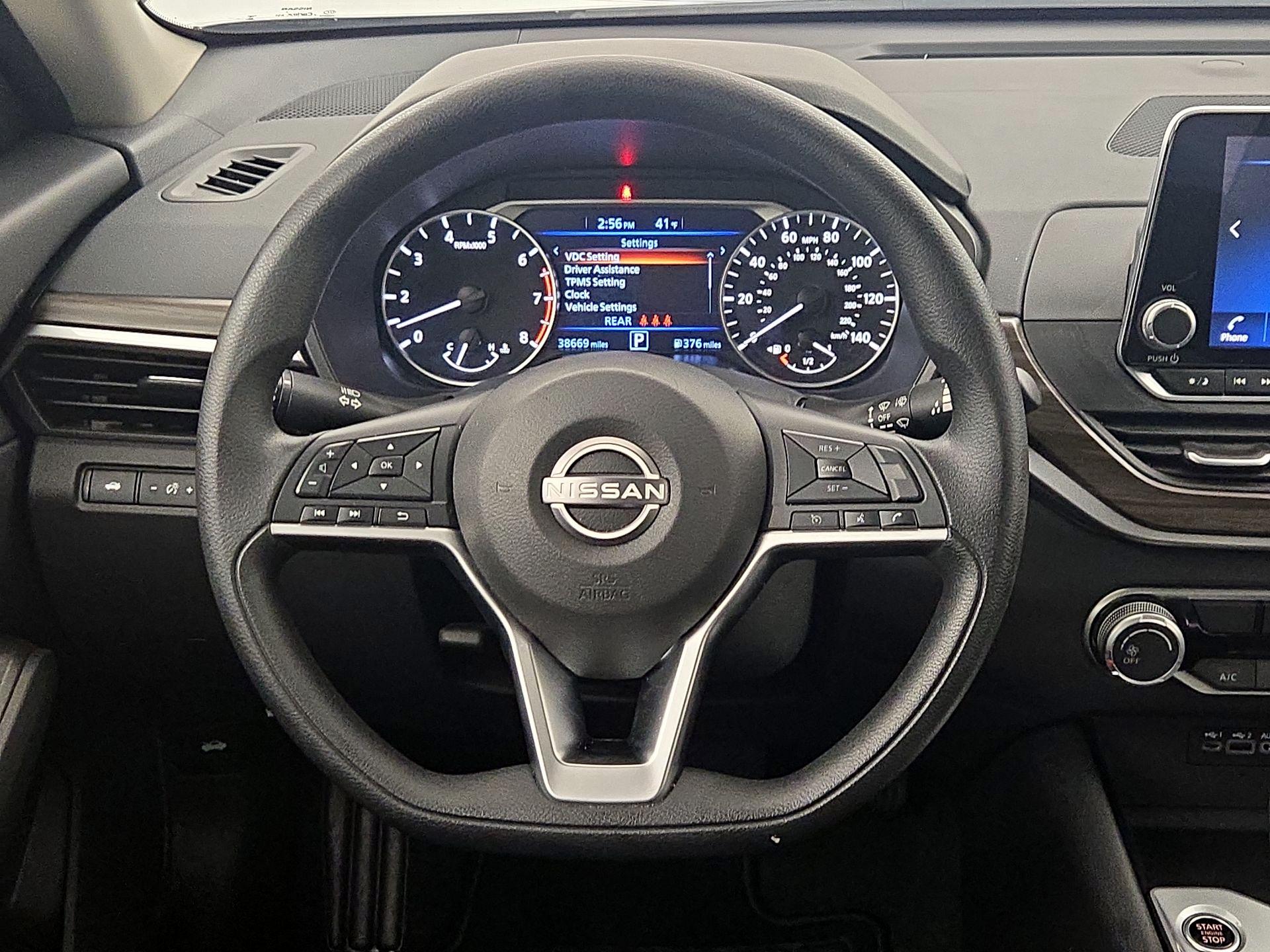 Thumbnail: 2024 Nissan Altima - 10