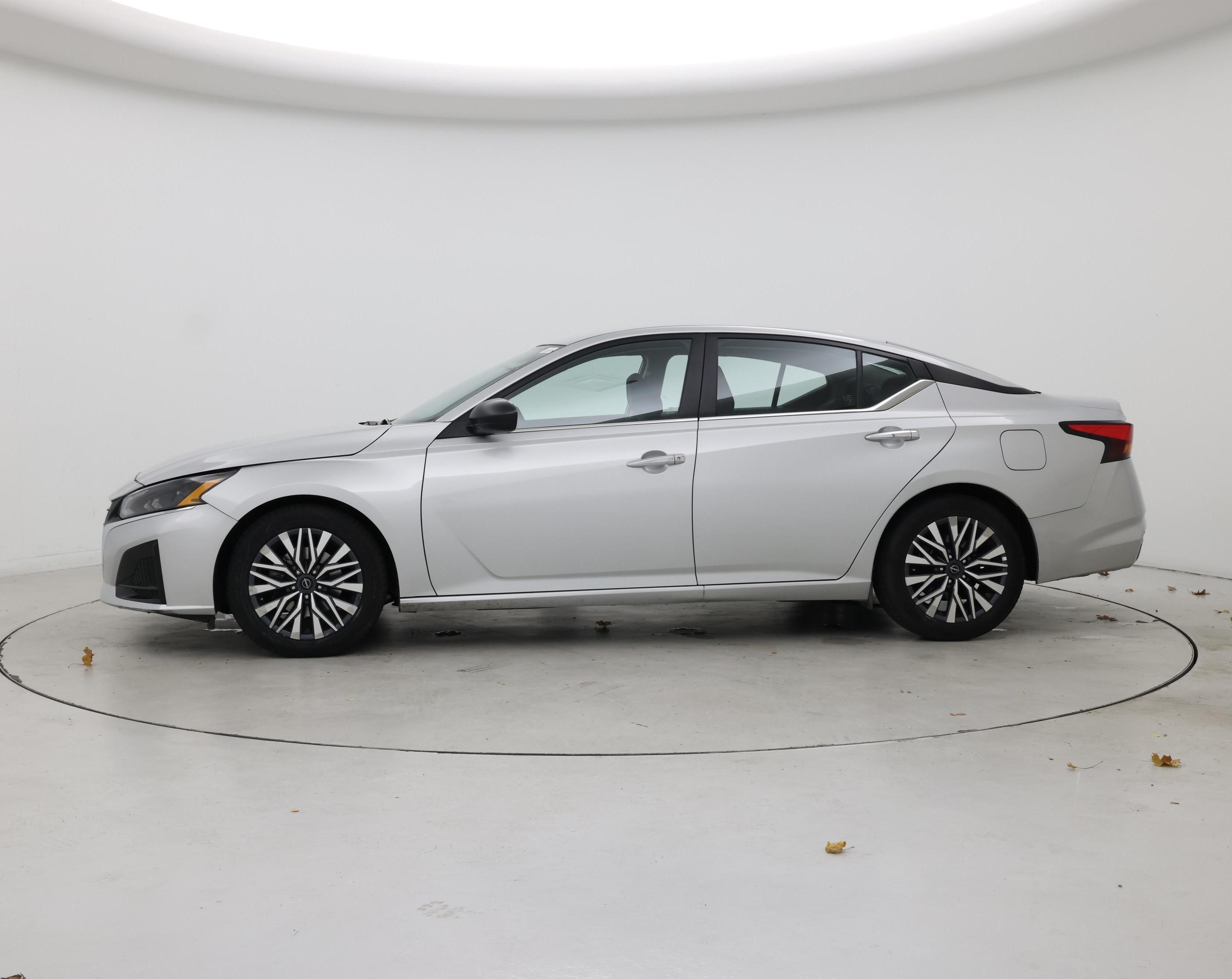 Thumbnail: 2024 Nissan Altima - 3