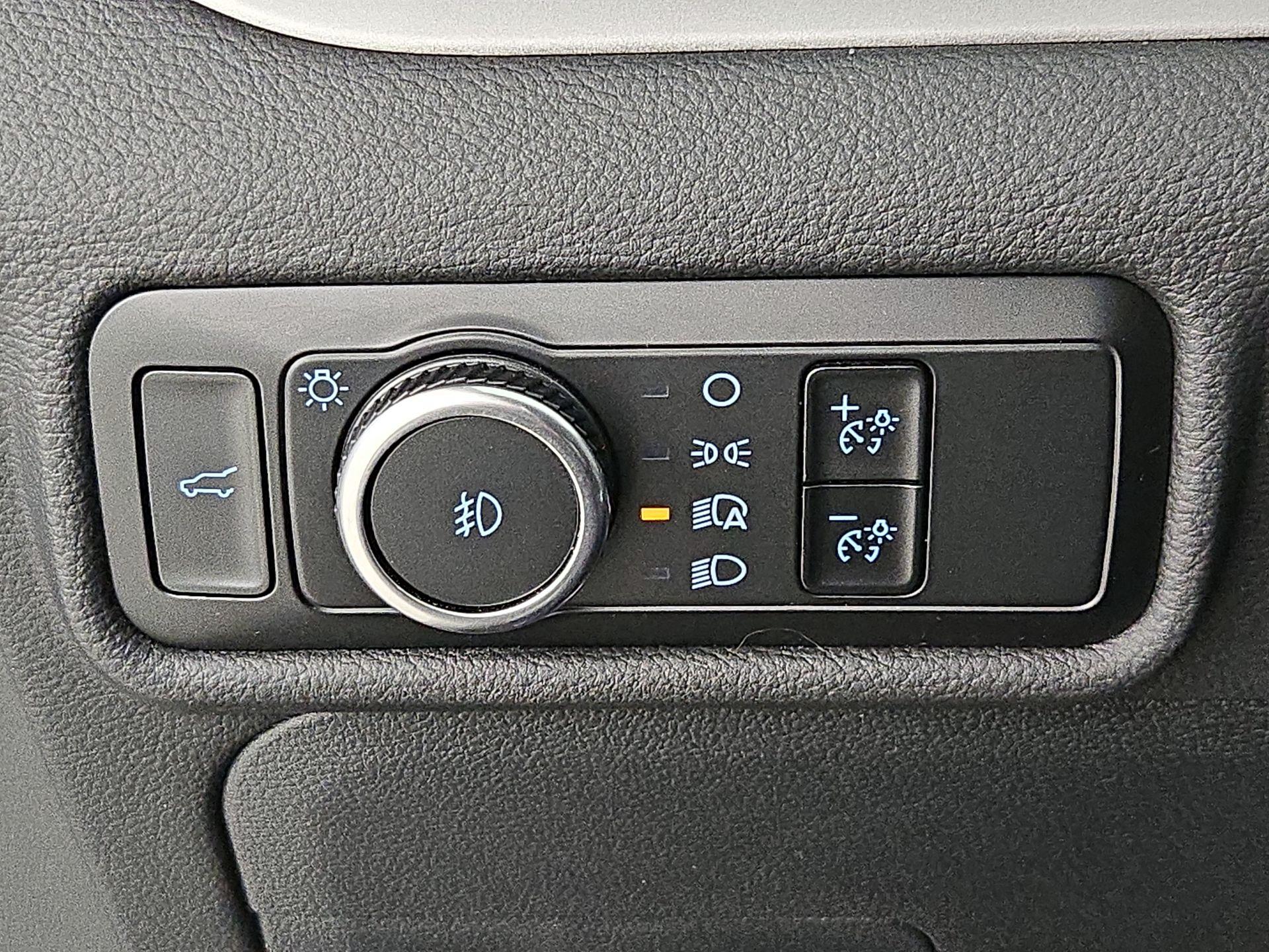 Thumbnail: 2024 Ford Explorer - 13