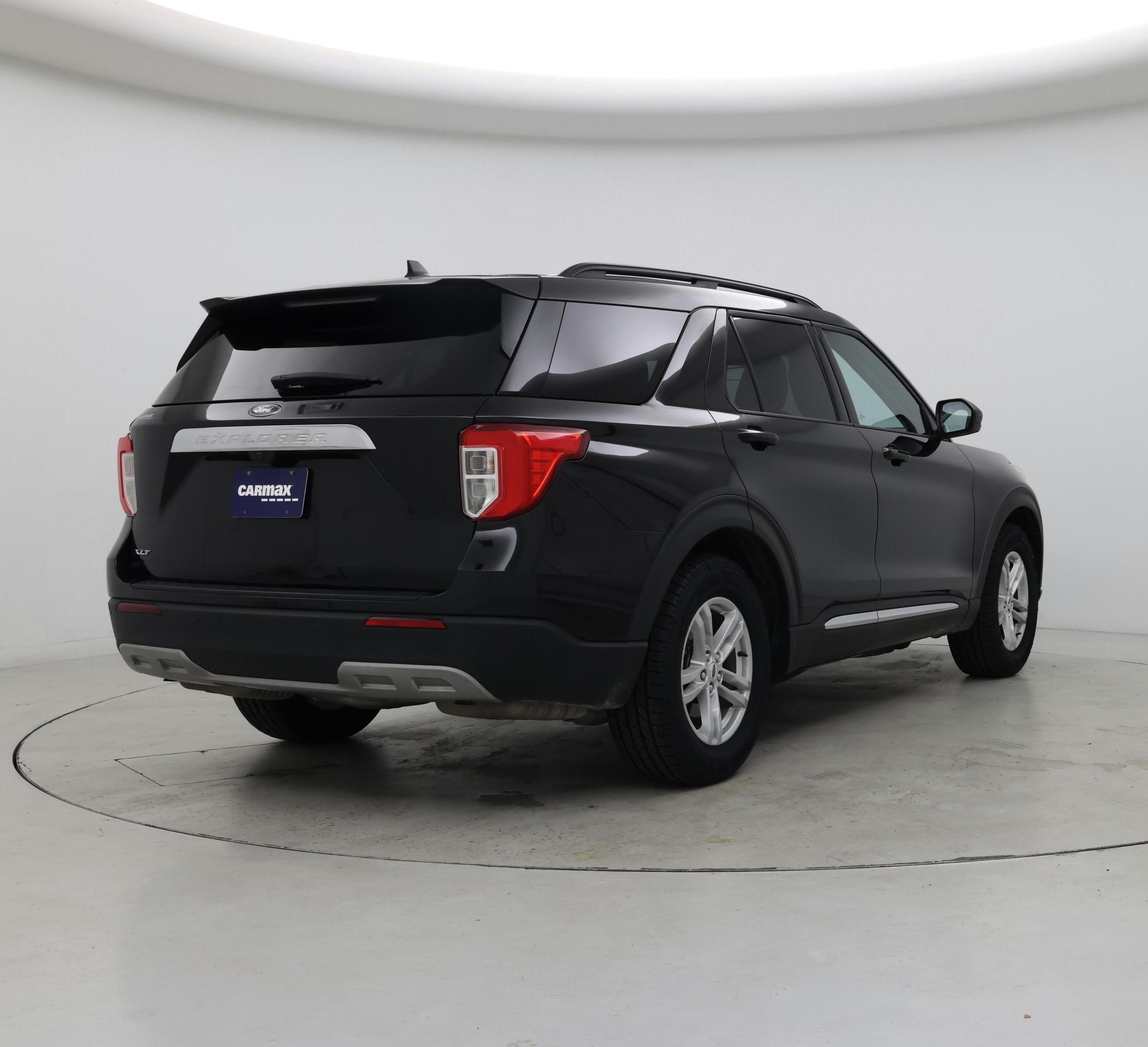 Thumbnail: 2024 Ford Explorer - 8