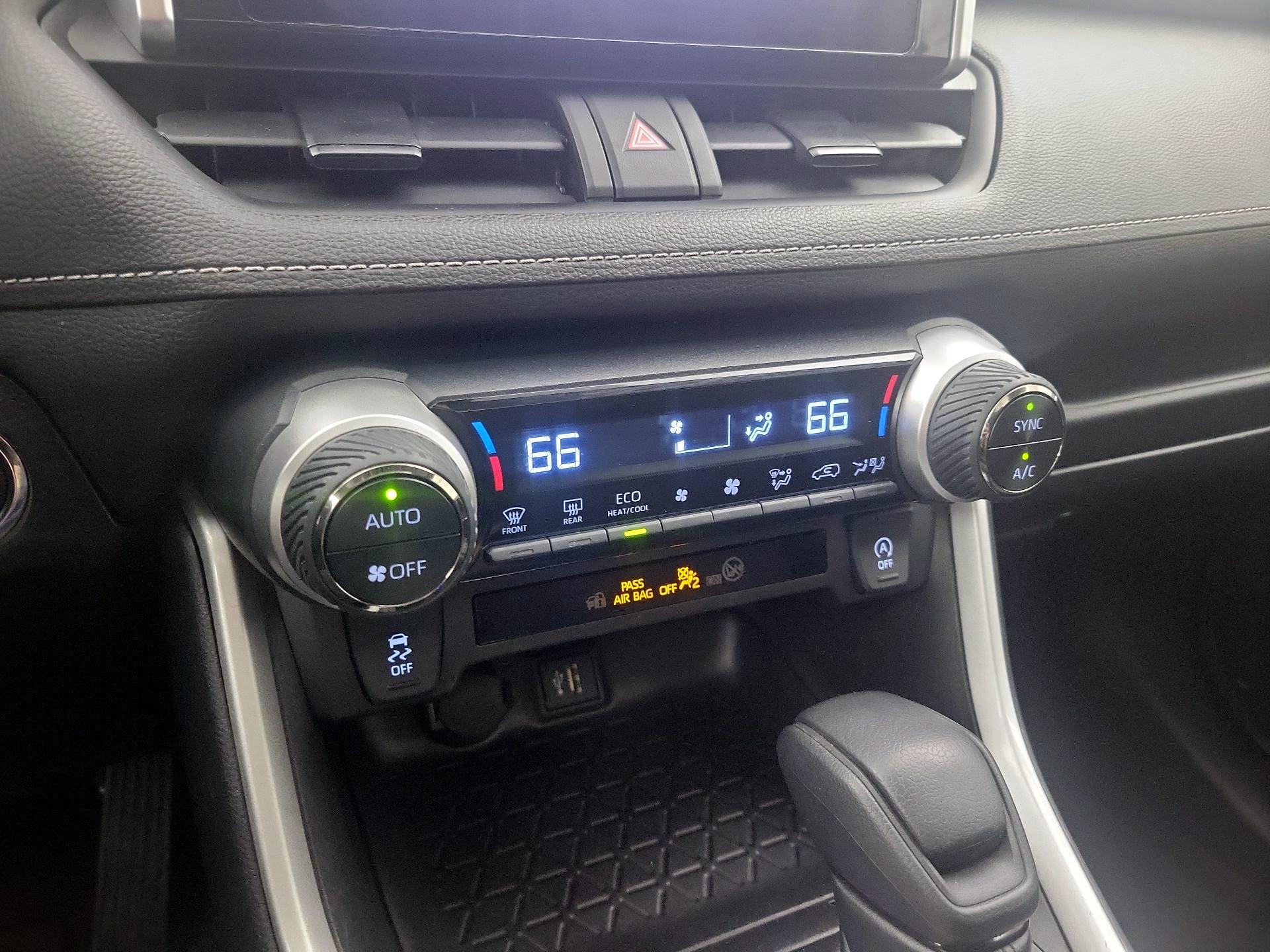 Thumbnail: 2023 Toyota RAV4 - 17