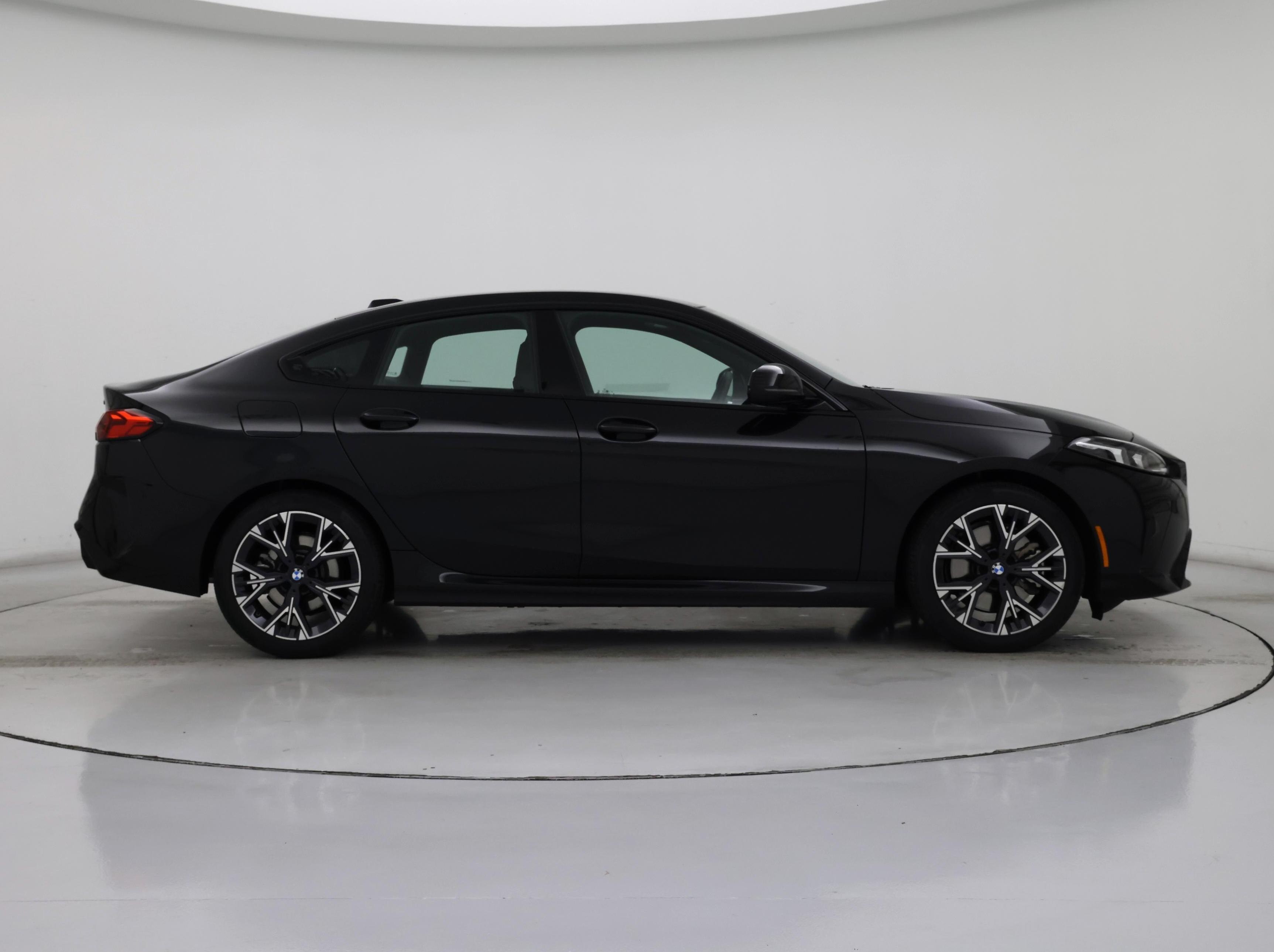 Thumbnail: 2025 BMW 2 Series - 7