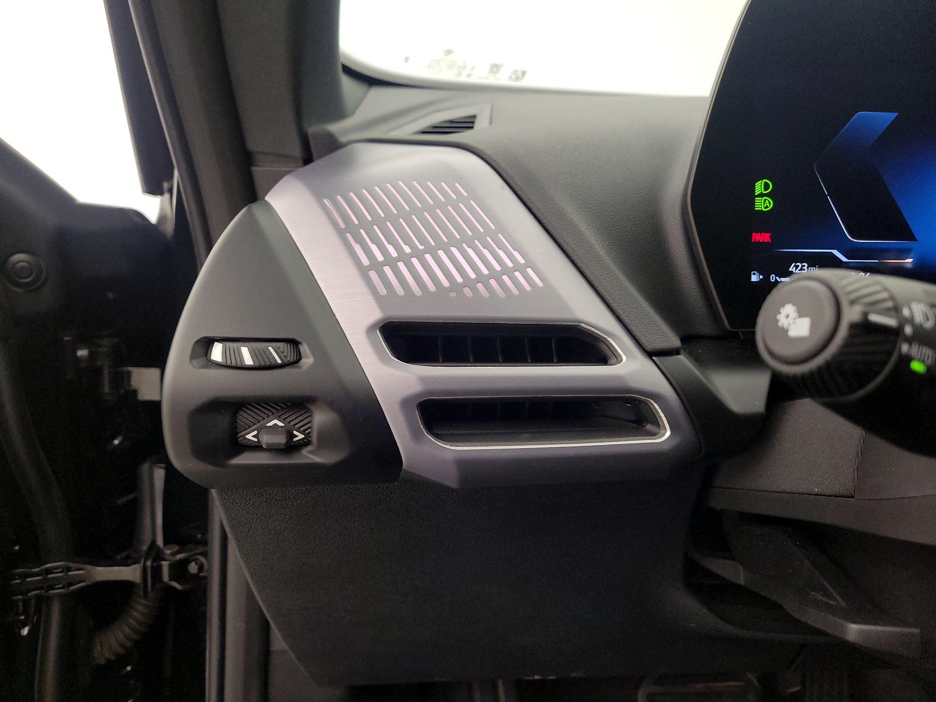 Thumbnail: 2025 BMW 2 Series - 13