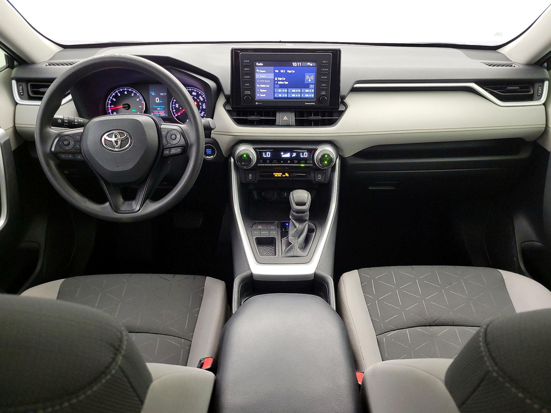 Thumbnail: 2021 Toyota RAV4 - 9