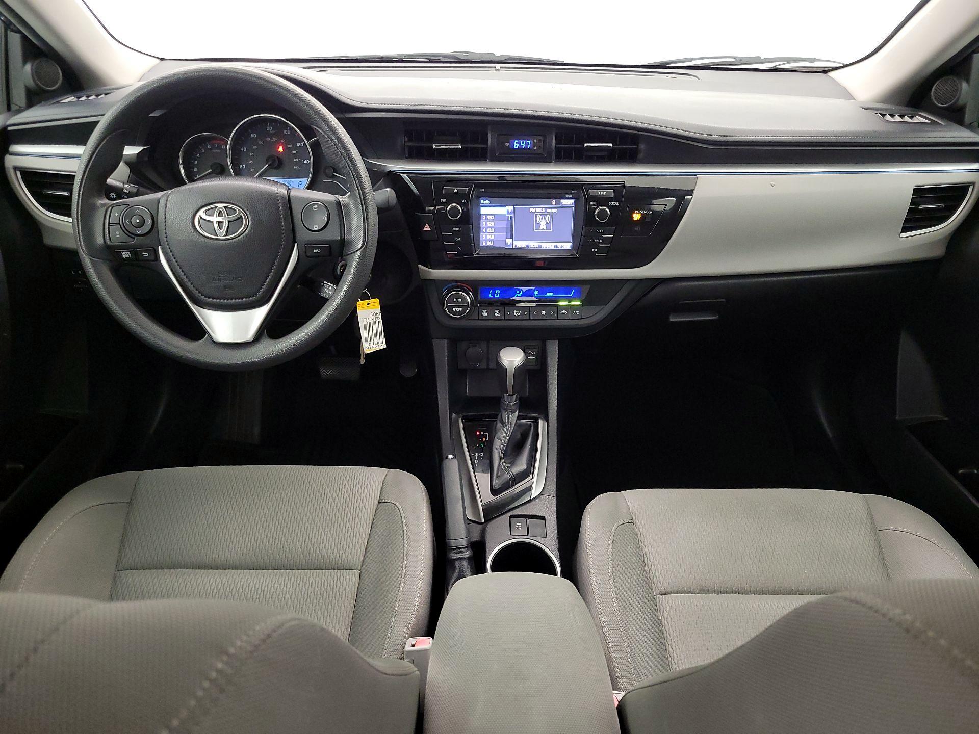 Thumbnail: 2015 Toyota Corolla - 9