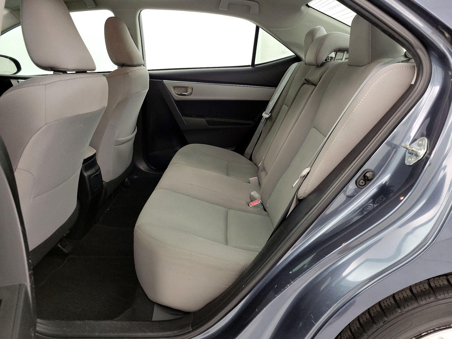 Thumbnail: 2015 Toyota Corolla - 19