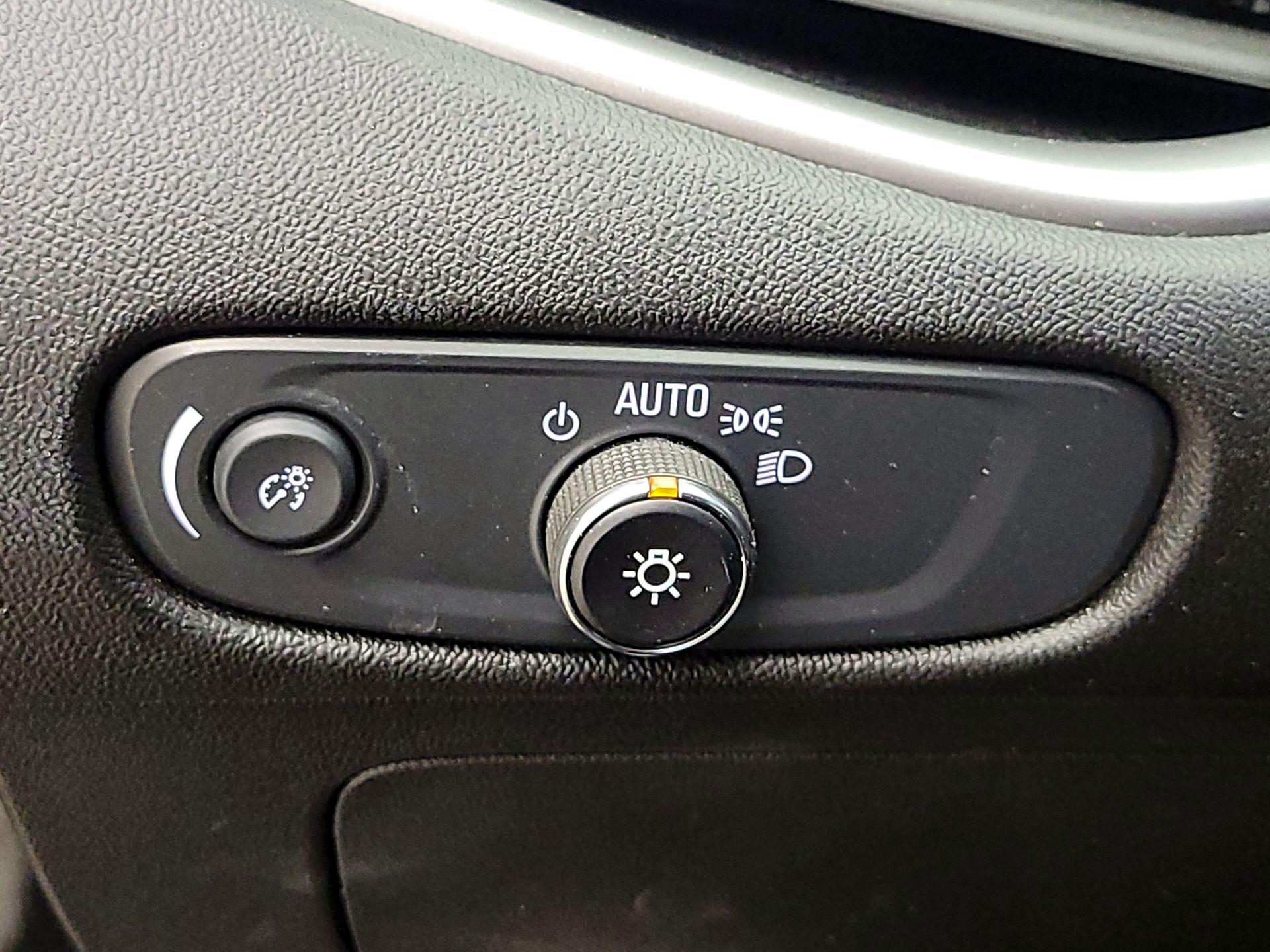 Thumbnail: 2024 Chevrolet Malibu - 13