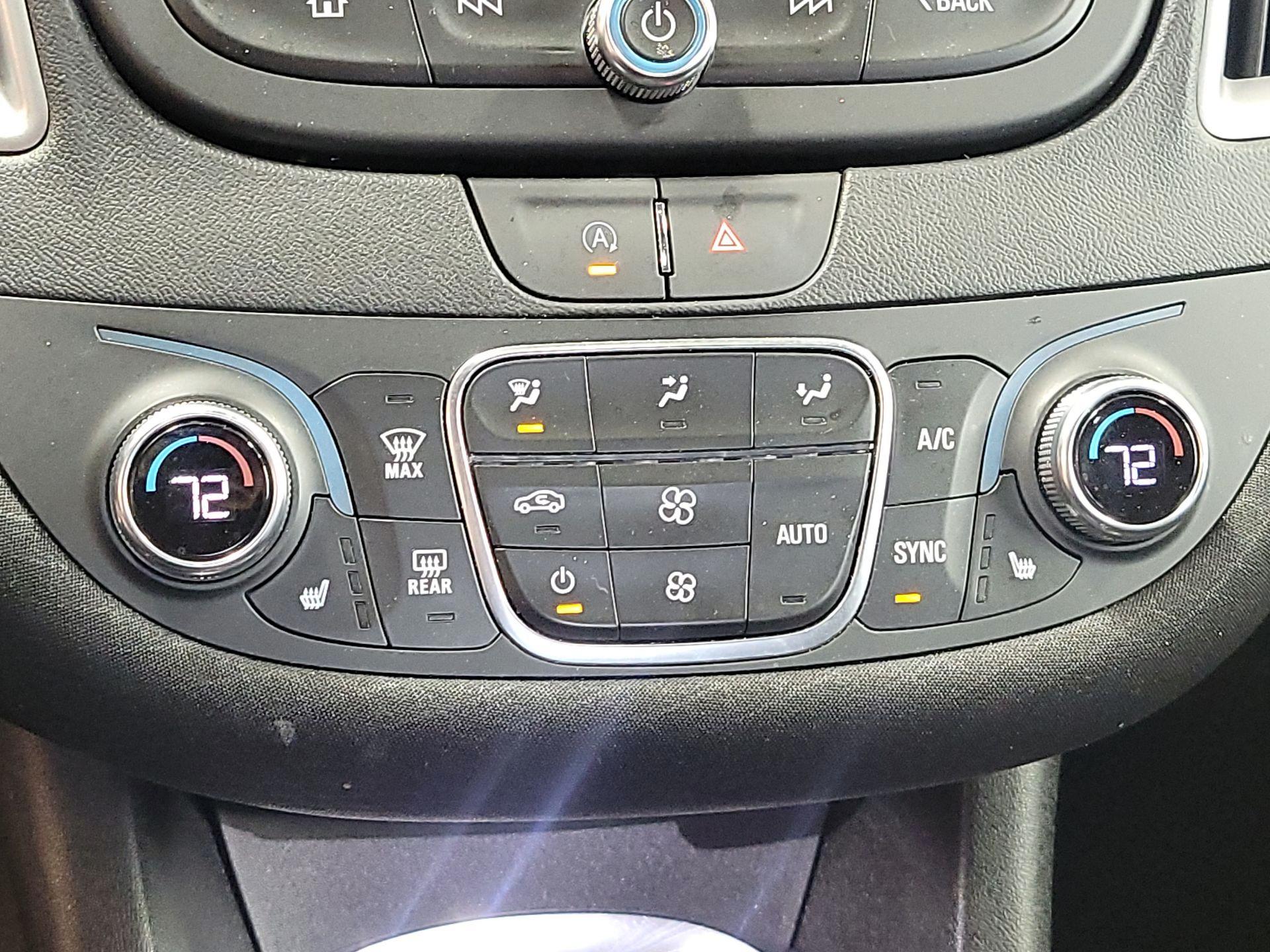 Thumbnail: 2024 Chevrolet Malibu - 16