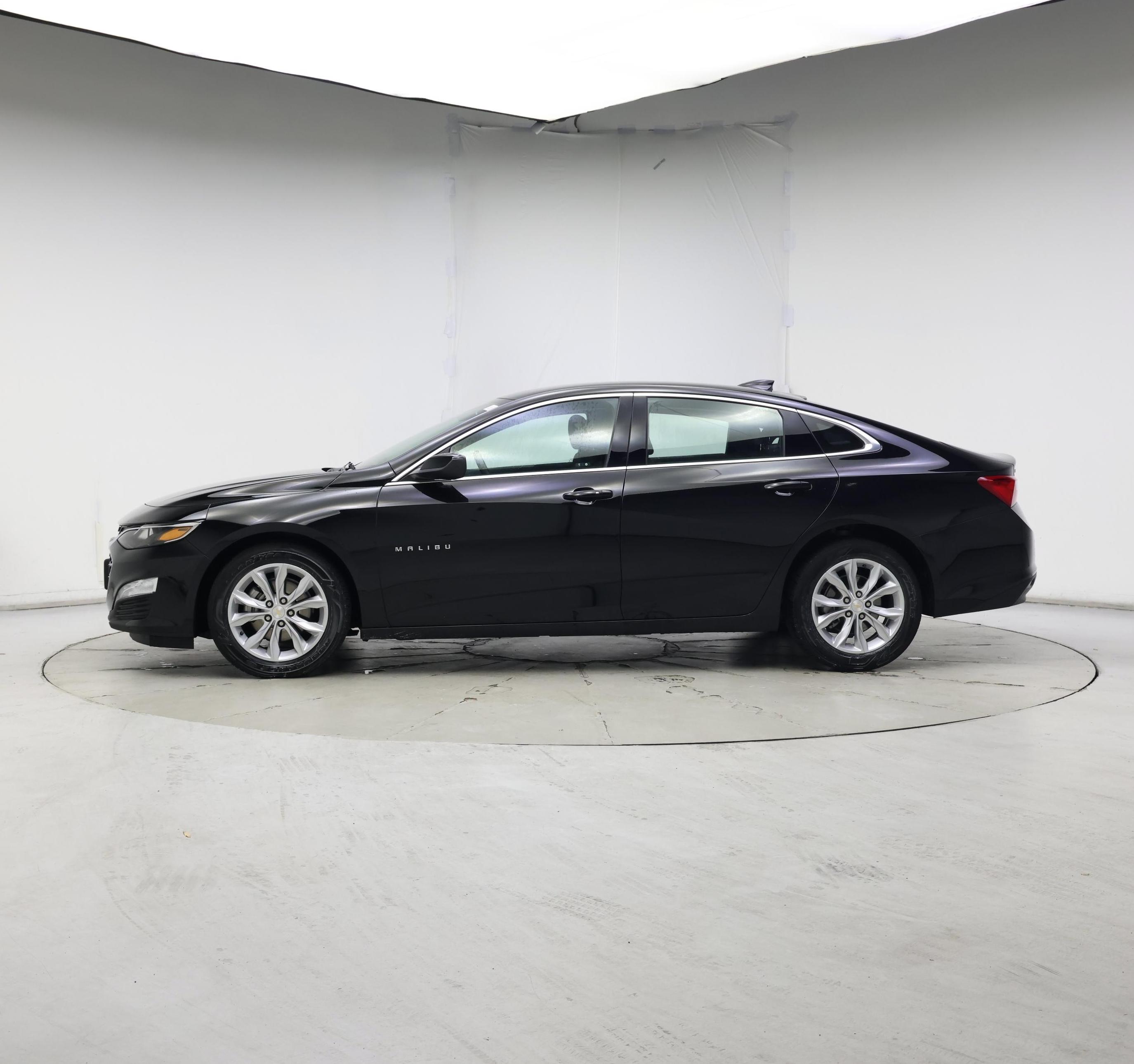 Thumbnail: 2024 Chevrolet Malibu - 3