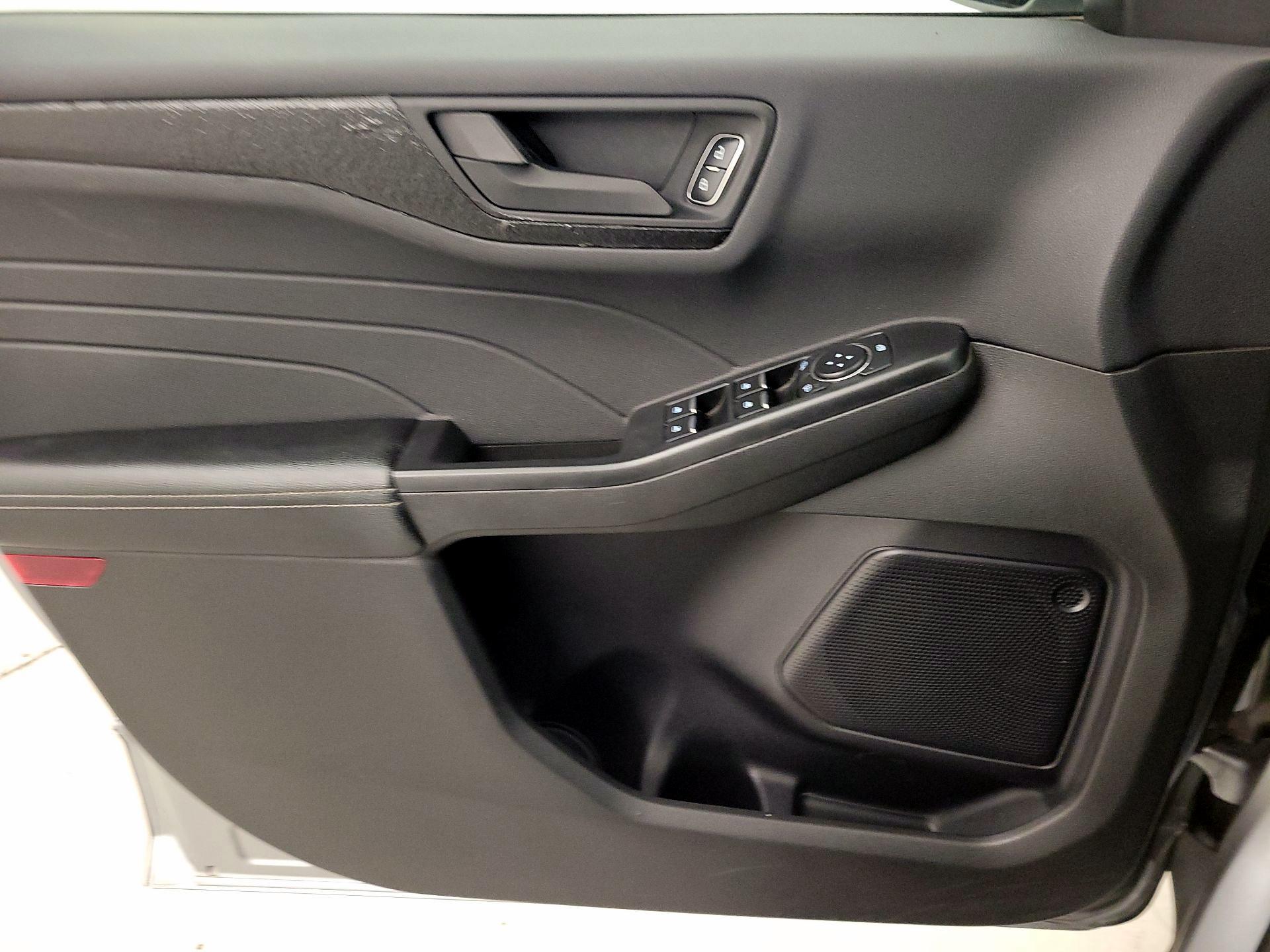 Thumbnail: 2024 Ford Escape - 12