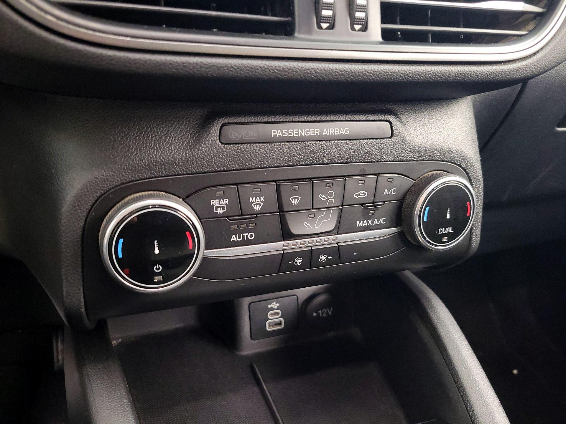 Thumbnail: 2024 Ford Escape - 16