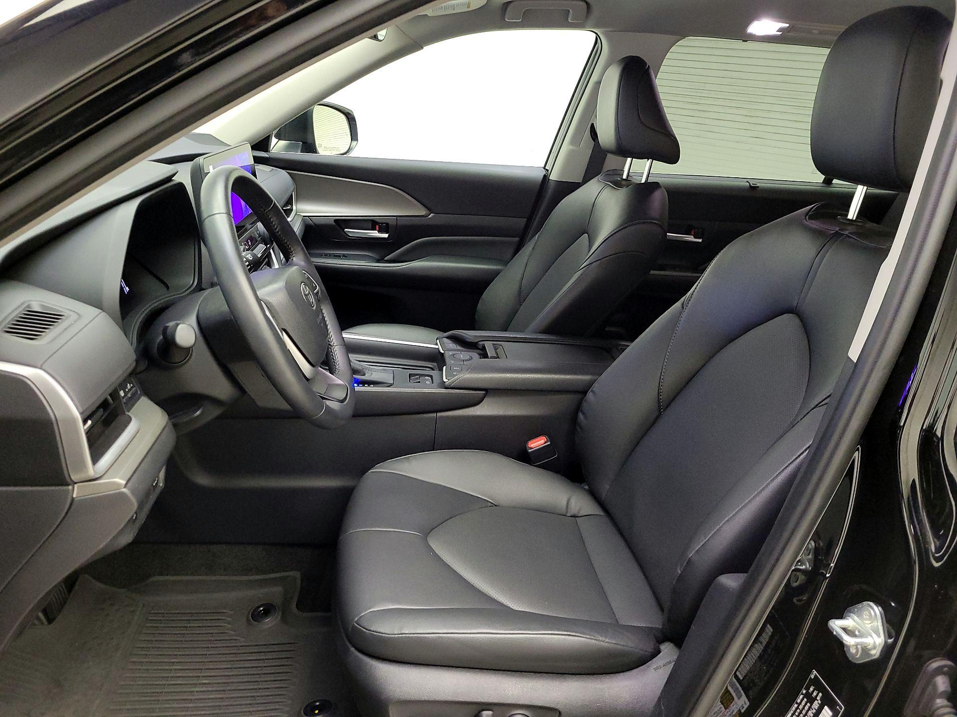 Thumbnail: 2024 Toyota Grand Highlander - 11