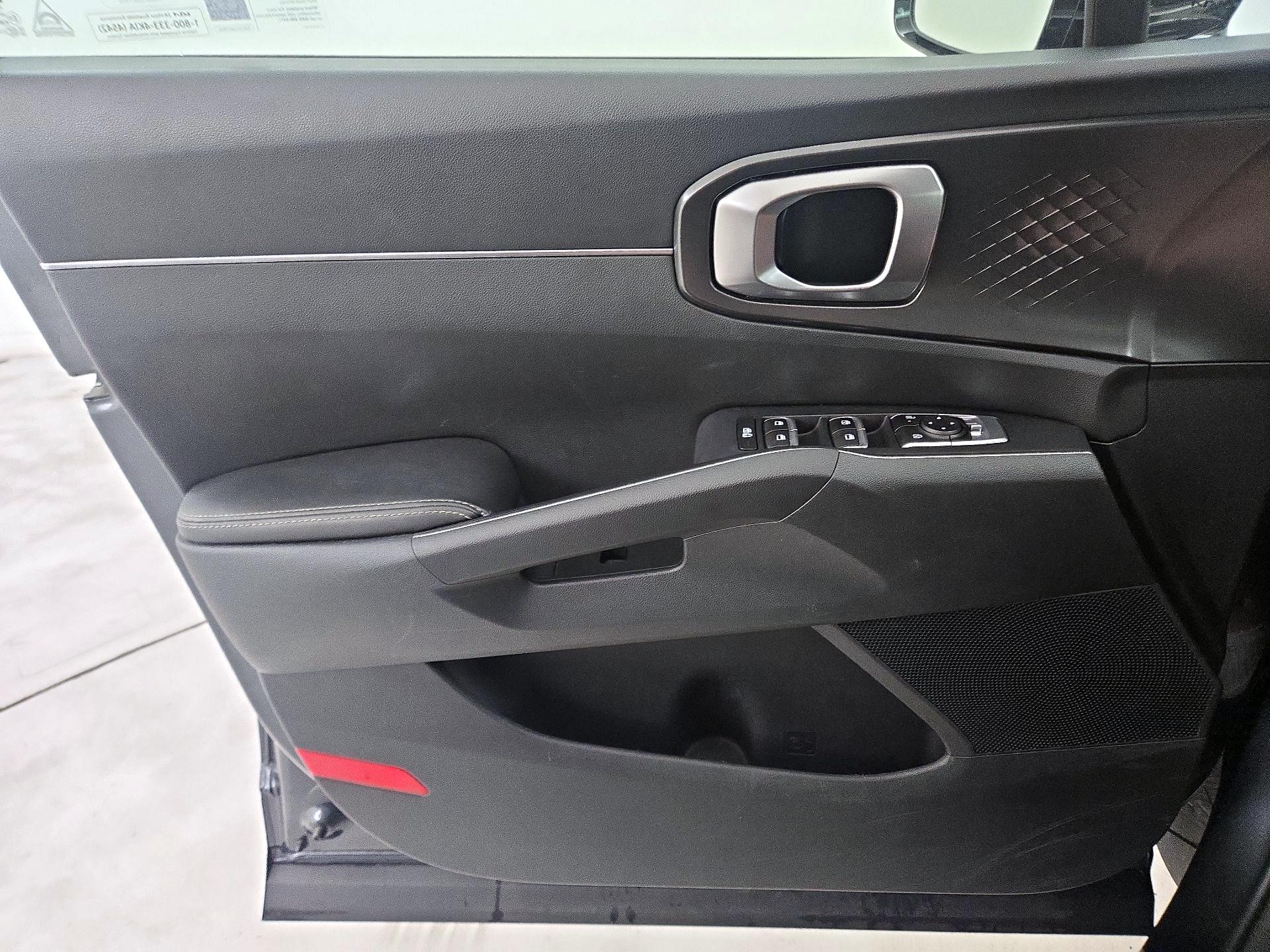 Thumbnail: 2024 Kia Sorento - 12