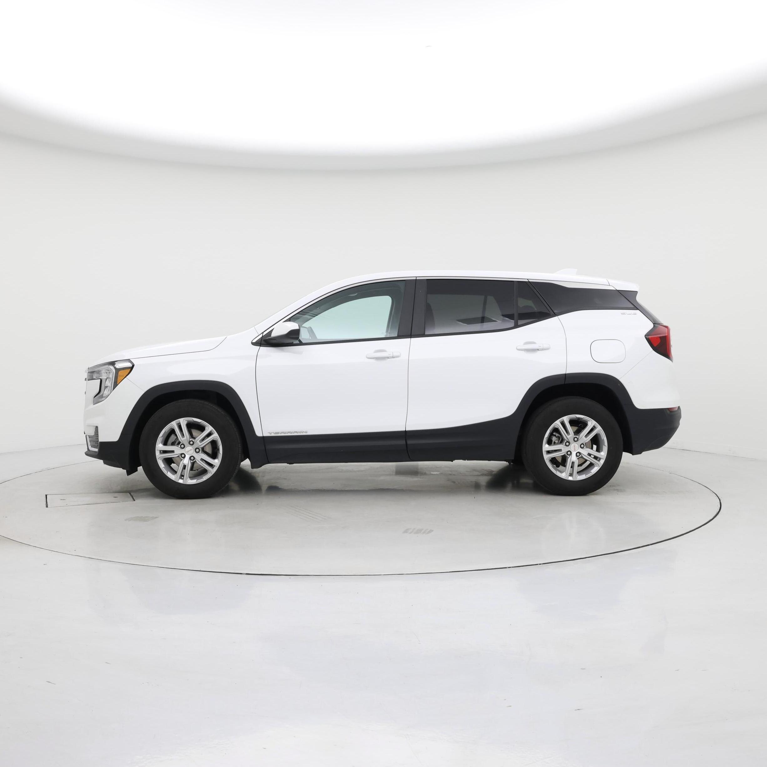 Thumbnail: 2024 GMC Terrain - 3