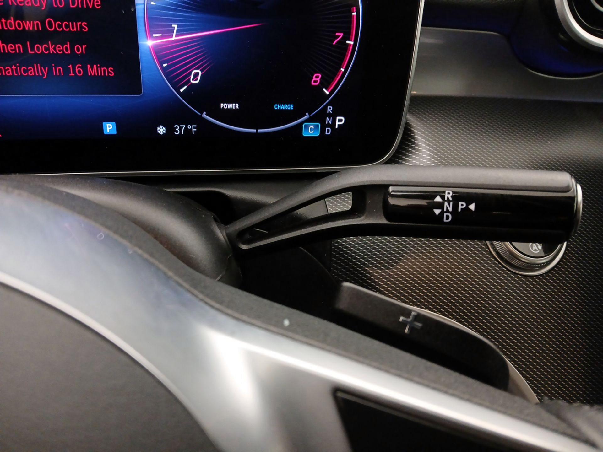 Thumbnail: 2024 Mercedes-Benz C-Class - 17