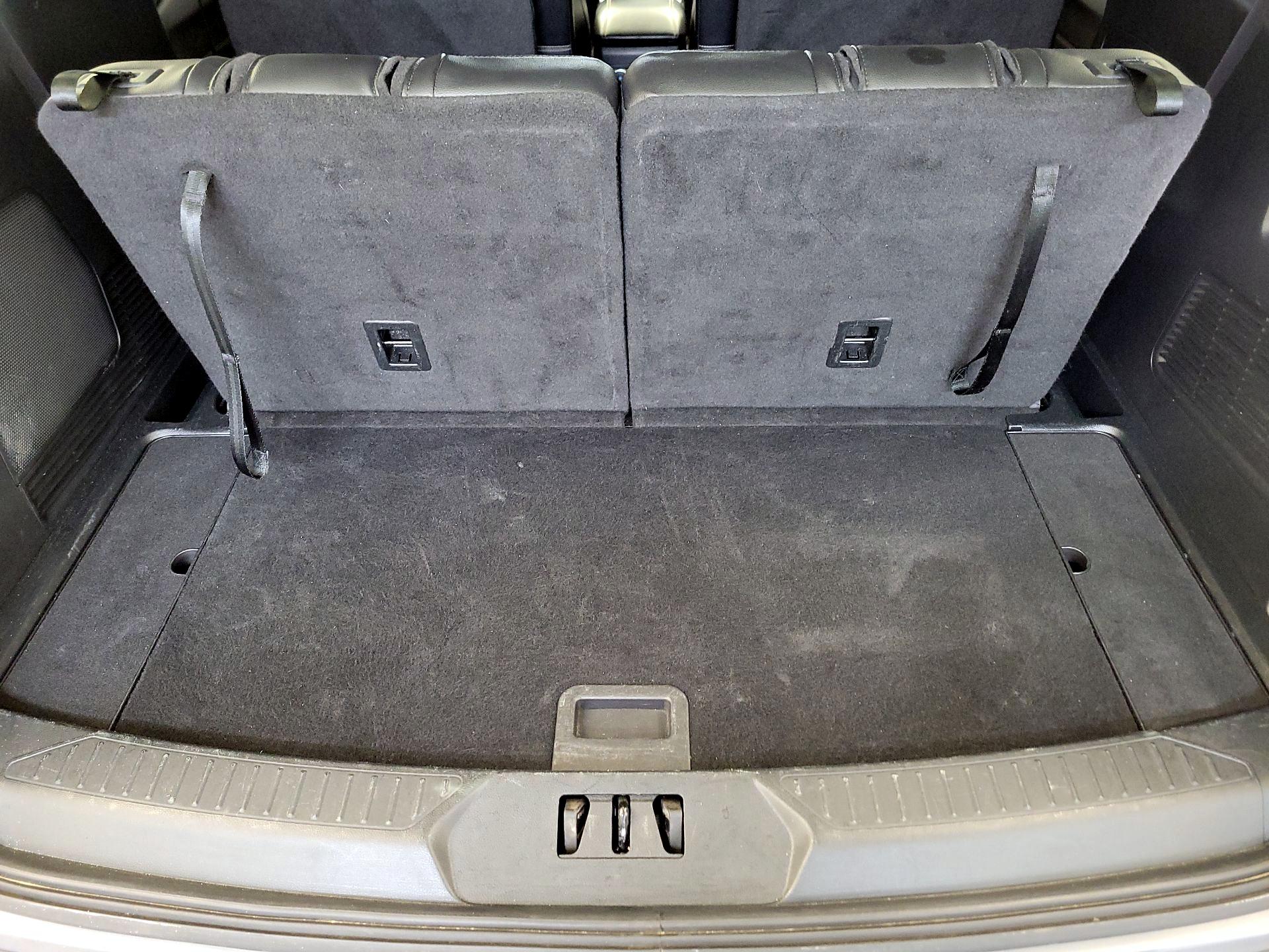 Thumbnail: 2023 Ford Explorer - 16