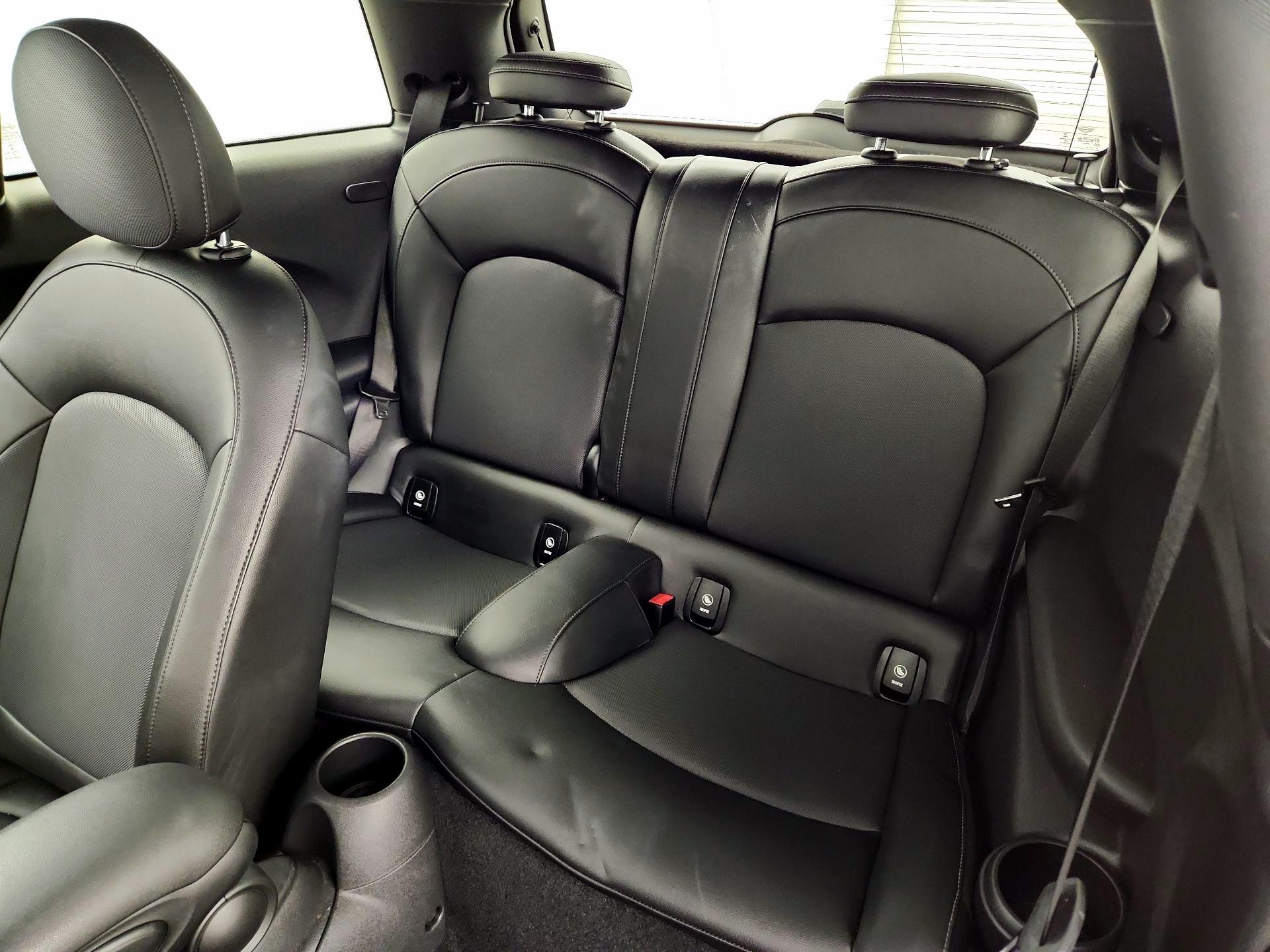 Thumbnail: 2021 MINI Cooper Hardtop - 20