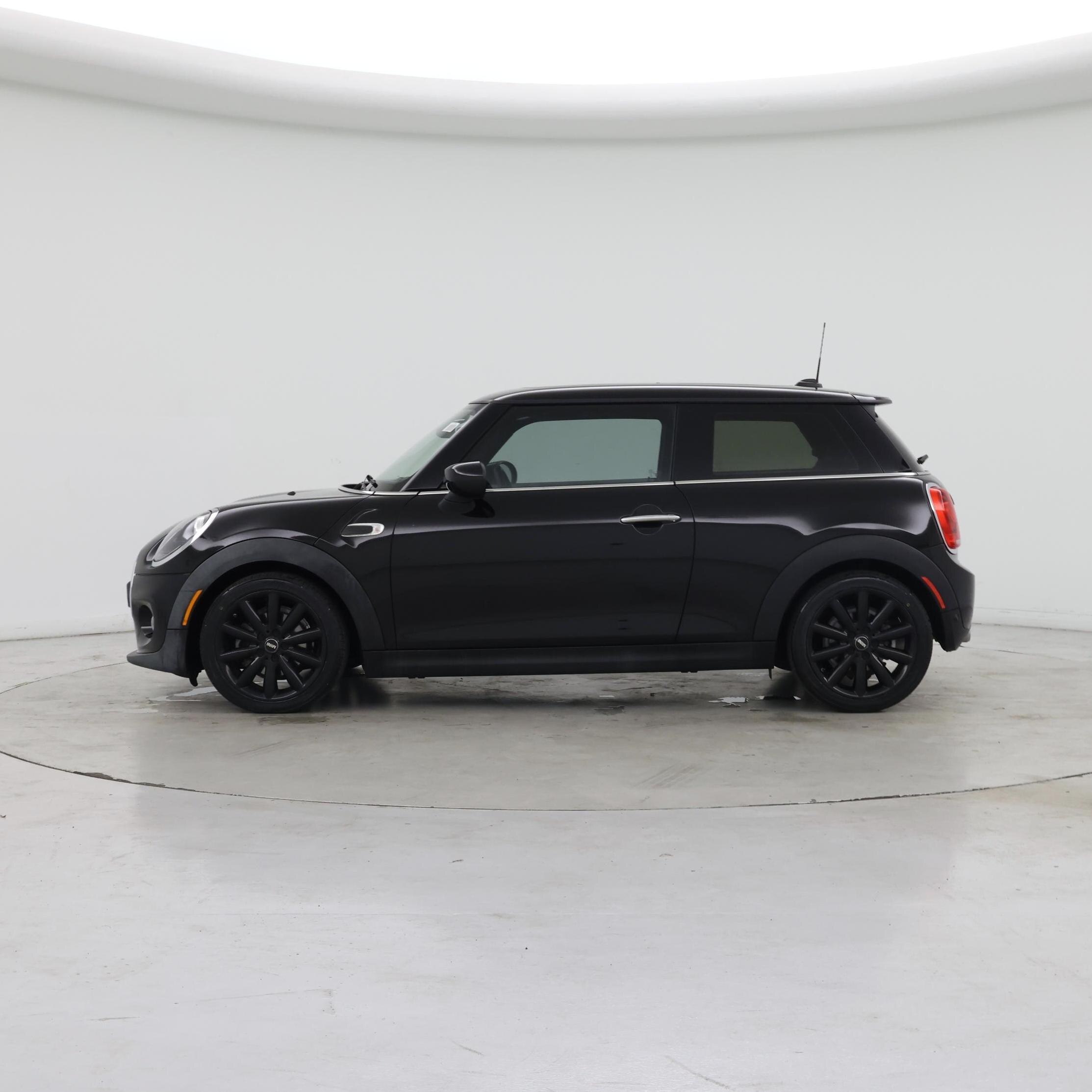 Thumbnail: 2021 MINI Cooper Hardtop - 3