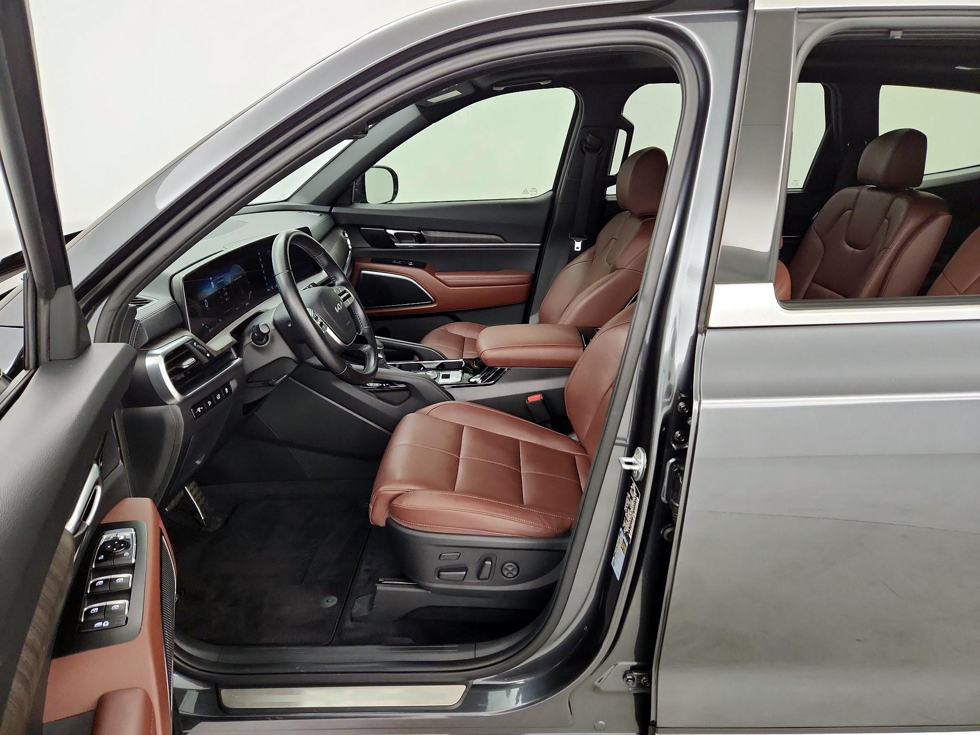 Thumbnail: 2023 Kia Telluride - 11