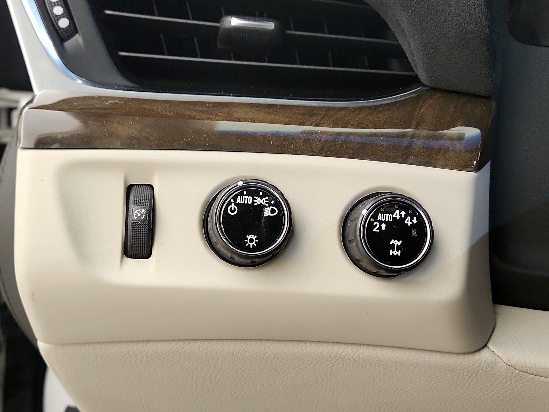 Thumbnail: 2018 Cadillac Escalade - 13