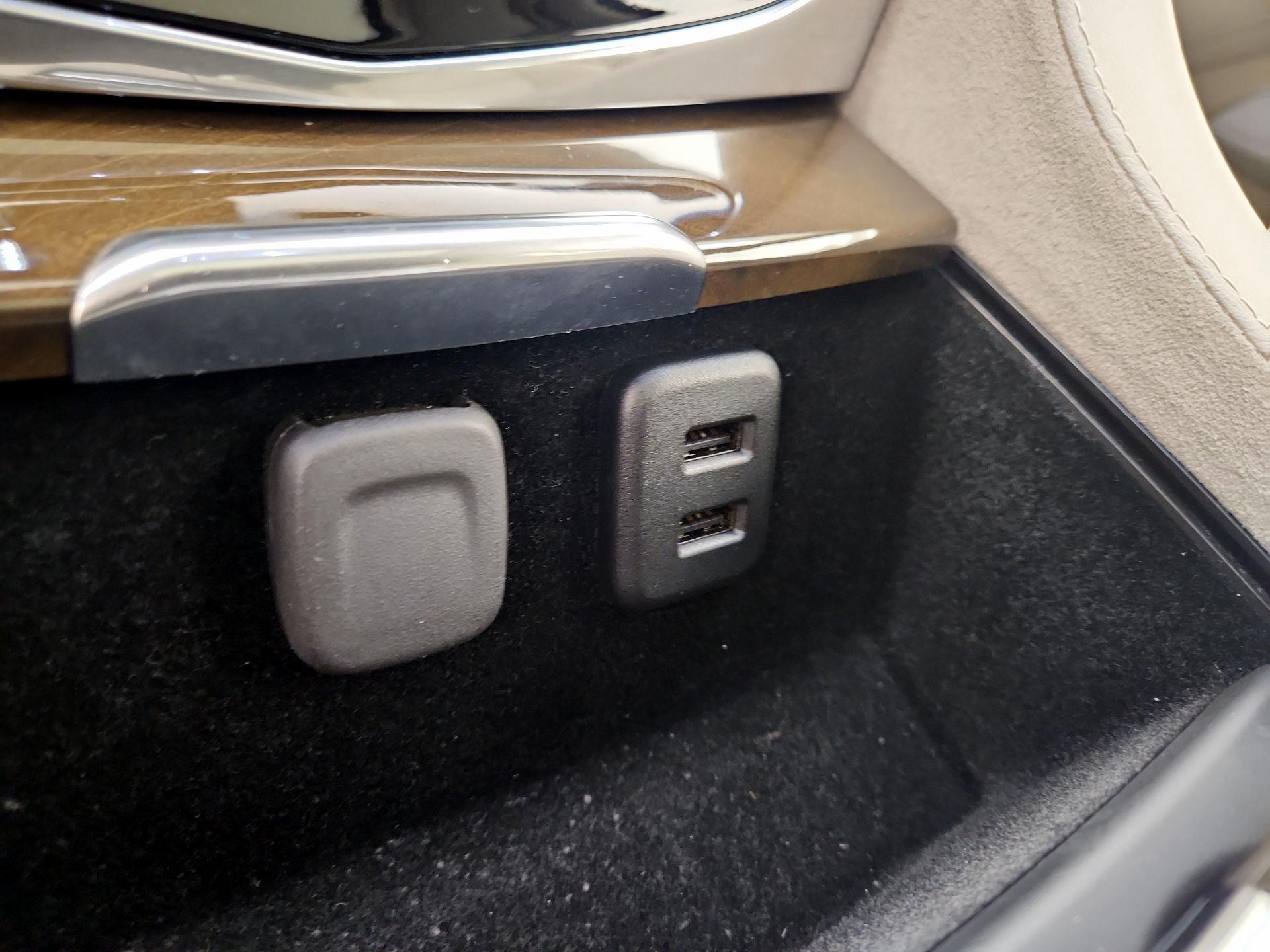 Thumbnail: 2018 Cadillac Escalade - 19