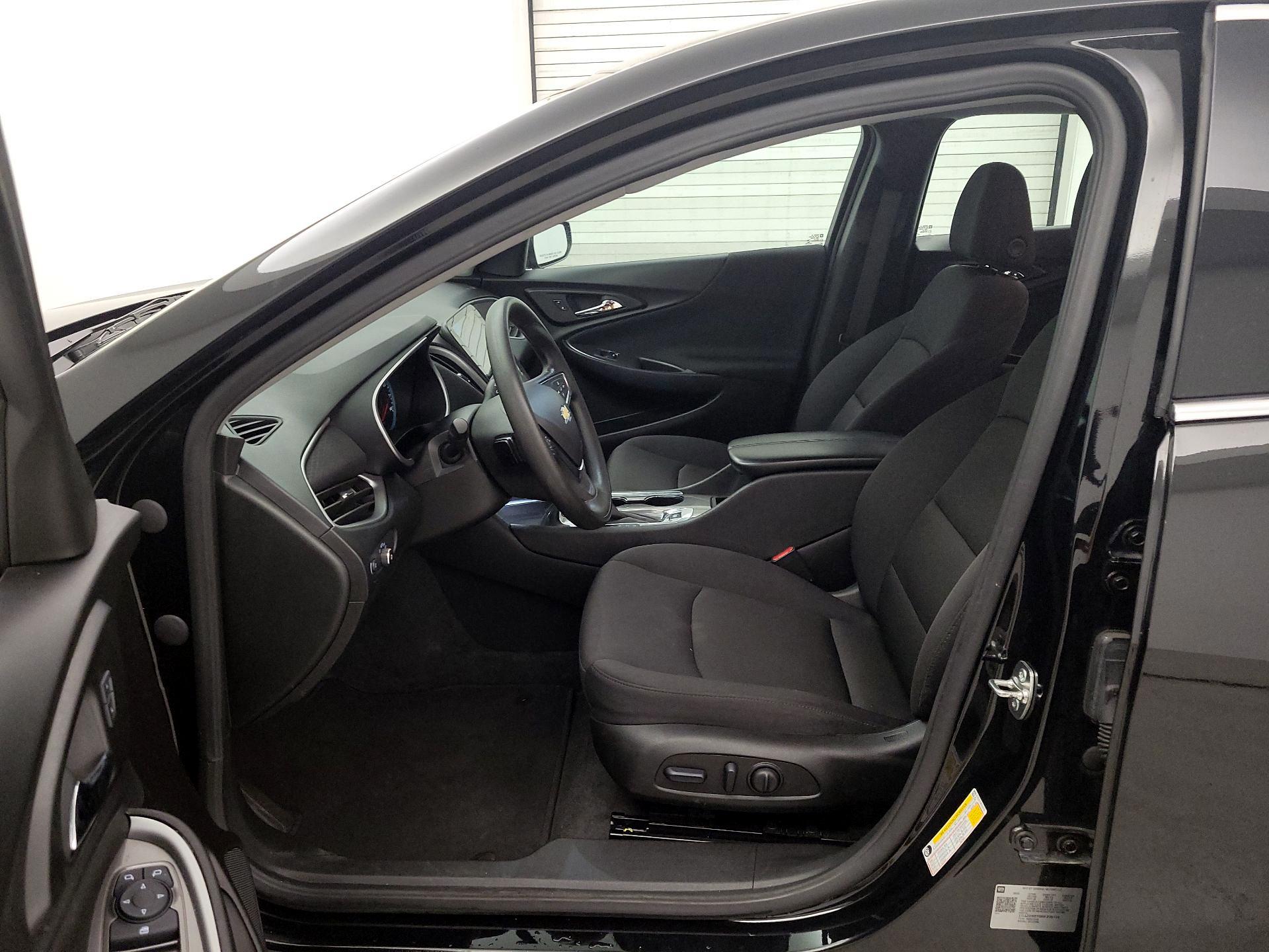 Thumbnail: 2024 Chevrolet Malibu - 11