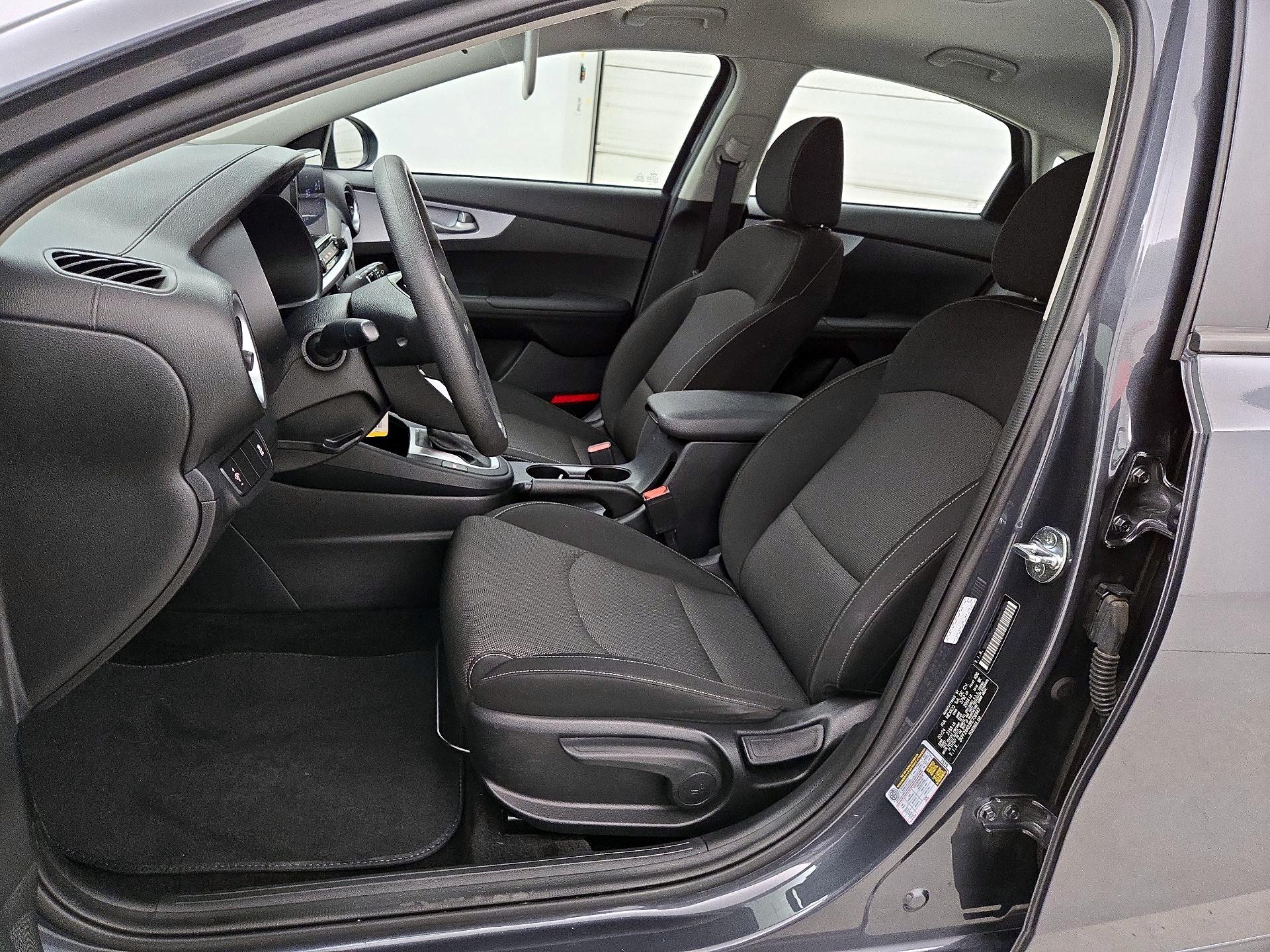 Thumbnail: 2024 Kia Forte - 11