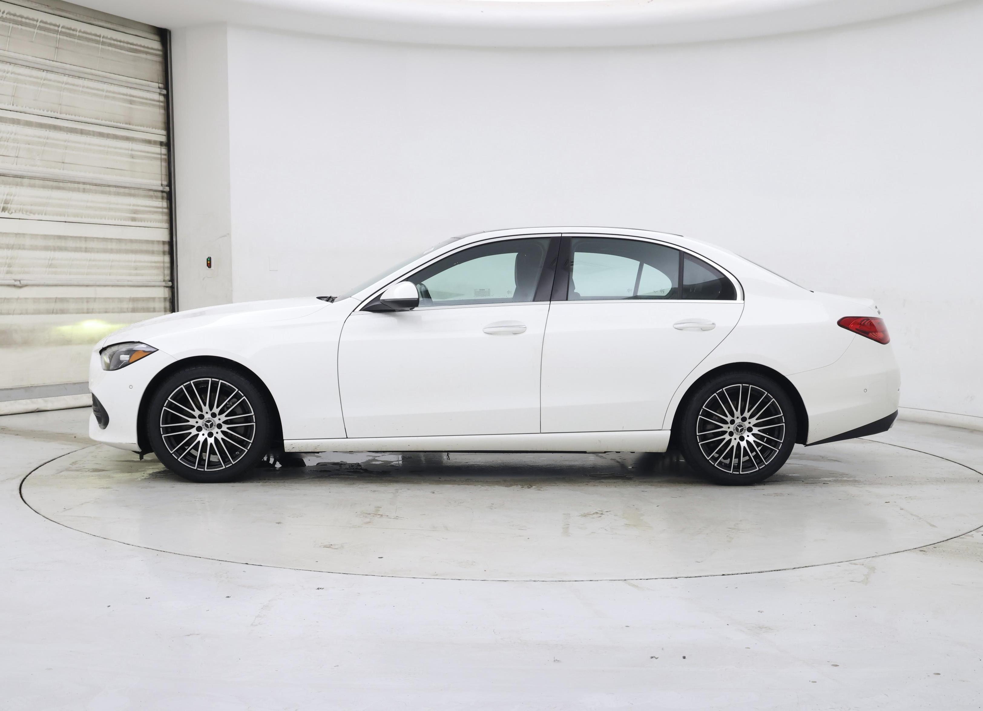 Thumbnail: 2024 Mercedes-Benz C-Class - 3