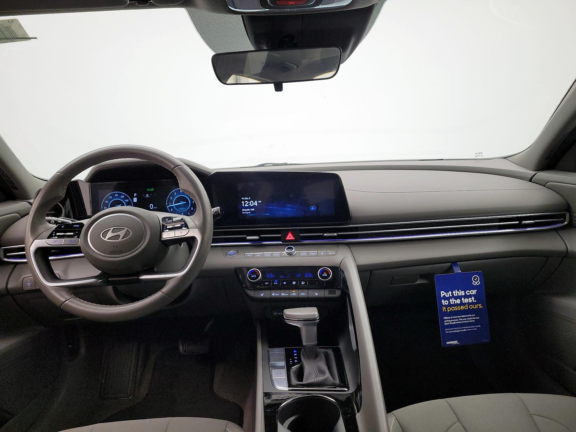 Thumbnail: 2025 Hyundai Elantra - 9