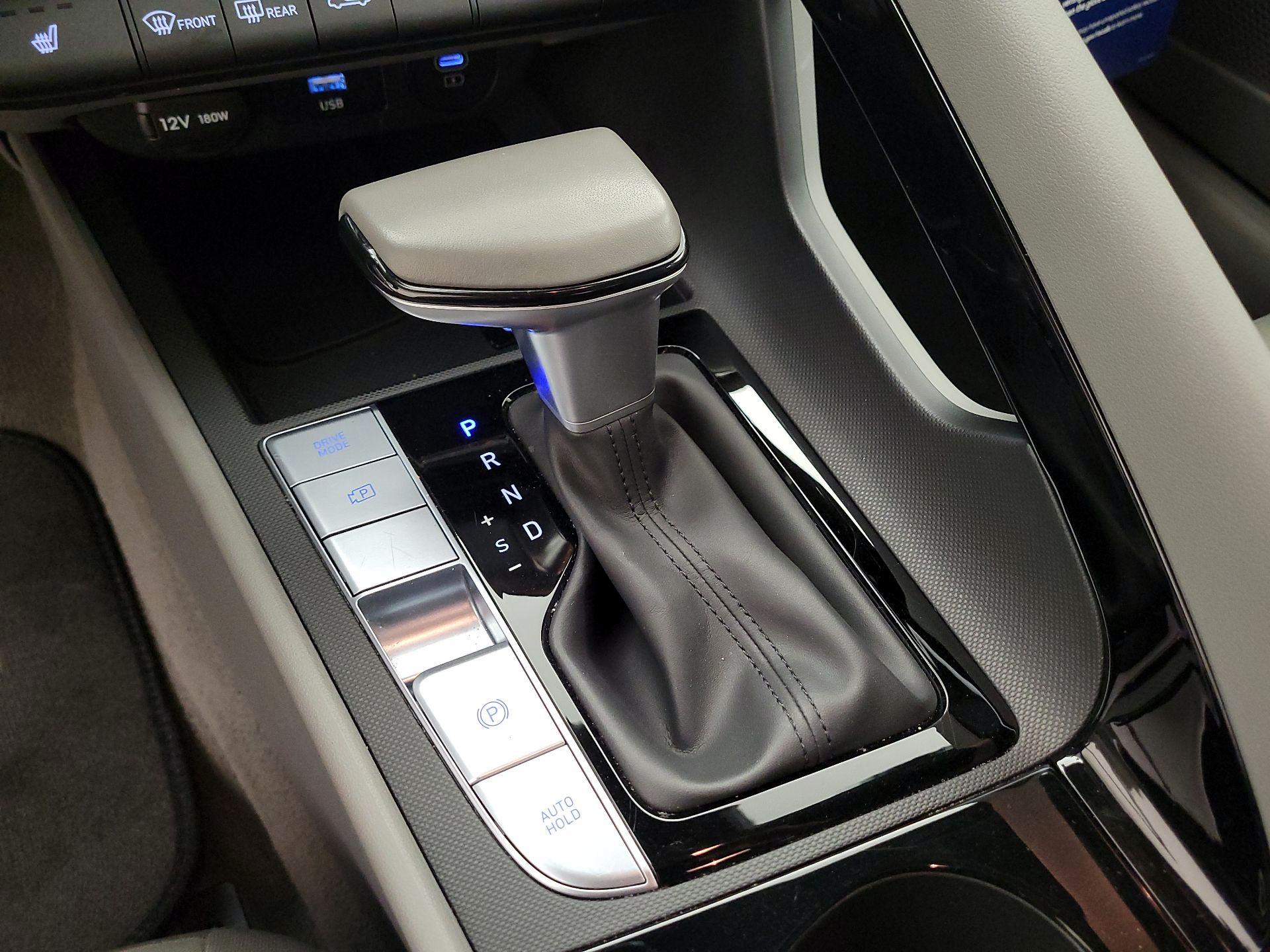 Thumbnail: 2025 Hyundai Elantra - 17