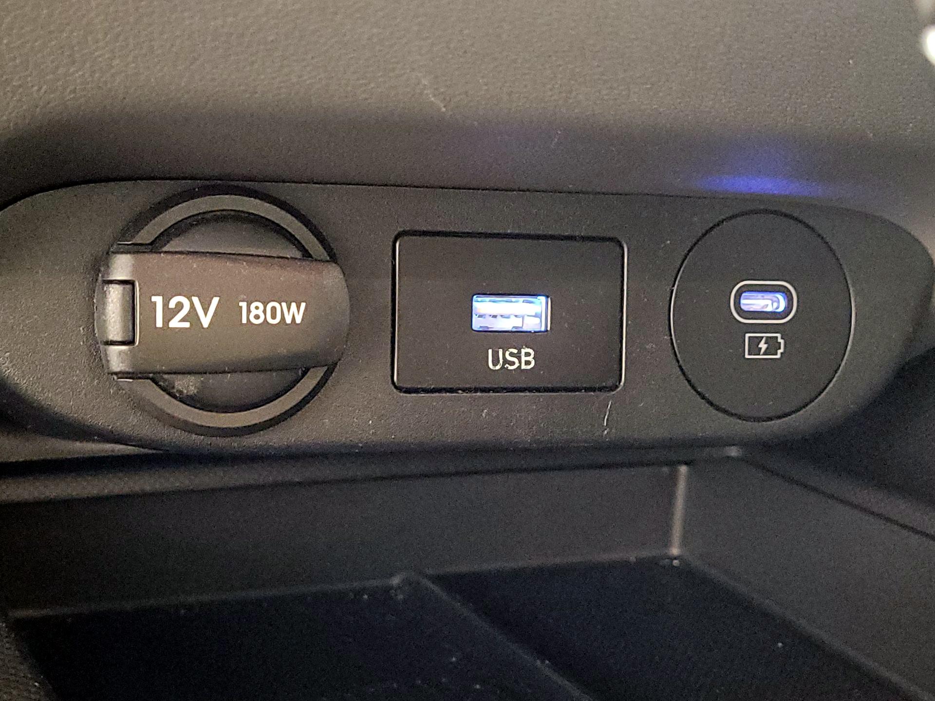 Thumbnail: 2025 Hyundai Elantra - 18